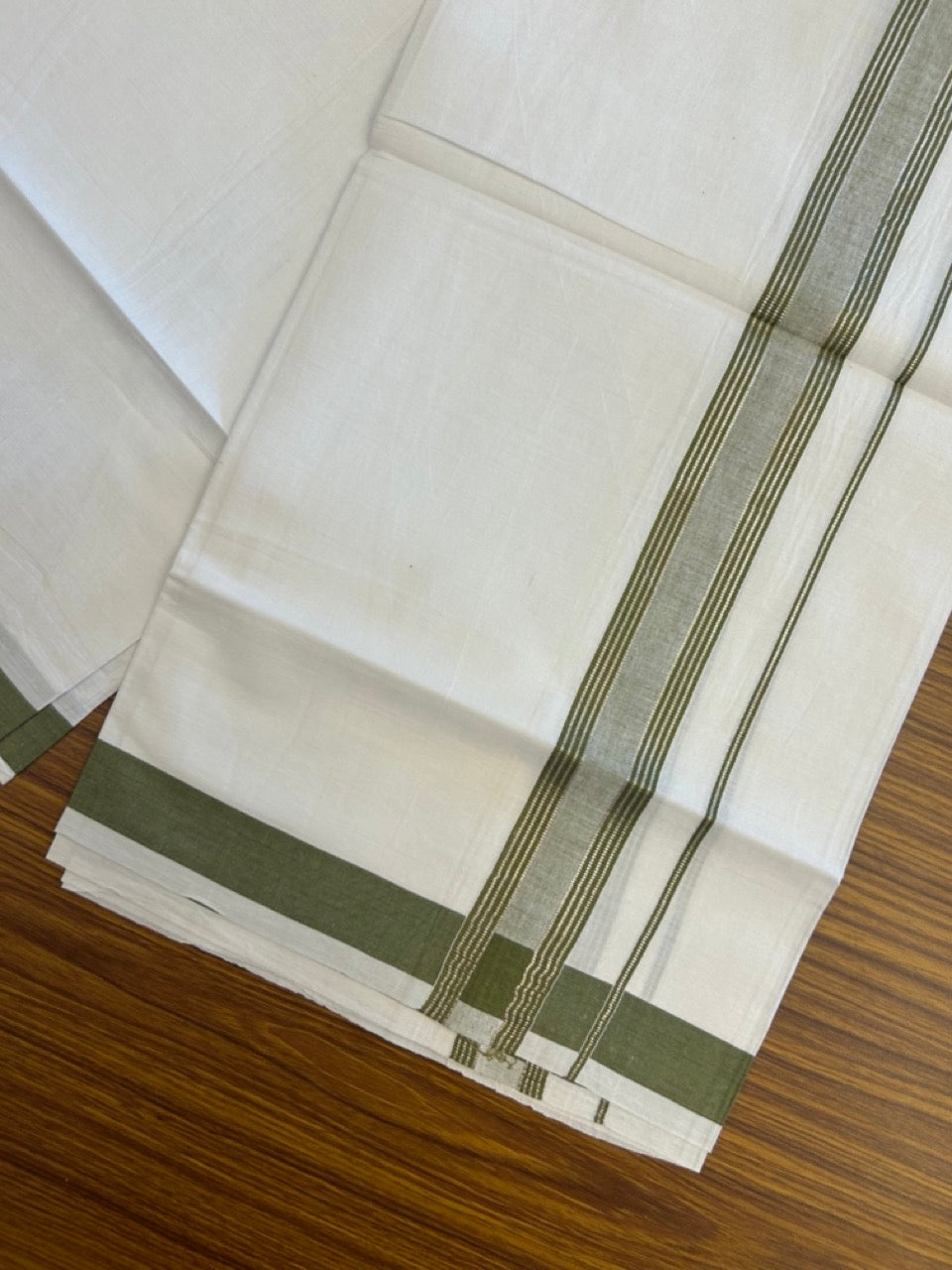 13% Discount!! KaithariKada Balaramapuram 100% Cotton Single Pure White Mundu/Dhoti - 100X80 - 1.25 inch Silver Kasav Olive Green Stripes kara 1.90 mtr (4 muzham) - 29 KK5282 PMC