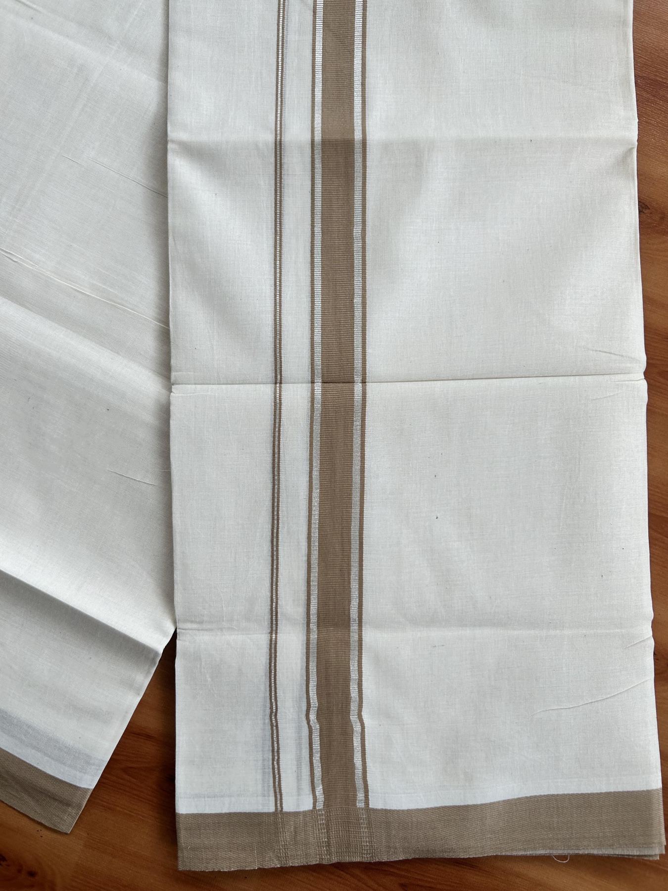 Double Off White Mundu/Dhoti- 20% Discount! KaithariKada Balaramapuram Pure Cotton - 100x80 - 1 inch Silver Kasav & Light Brown Kara - 4mtr (8.5muzham) - 5 KK5417 VAS