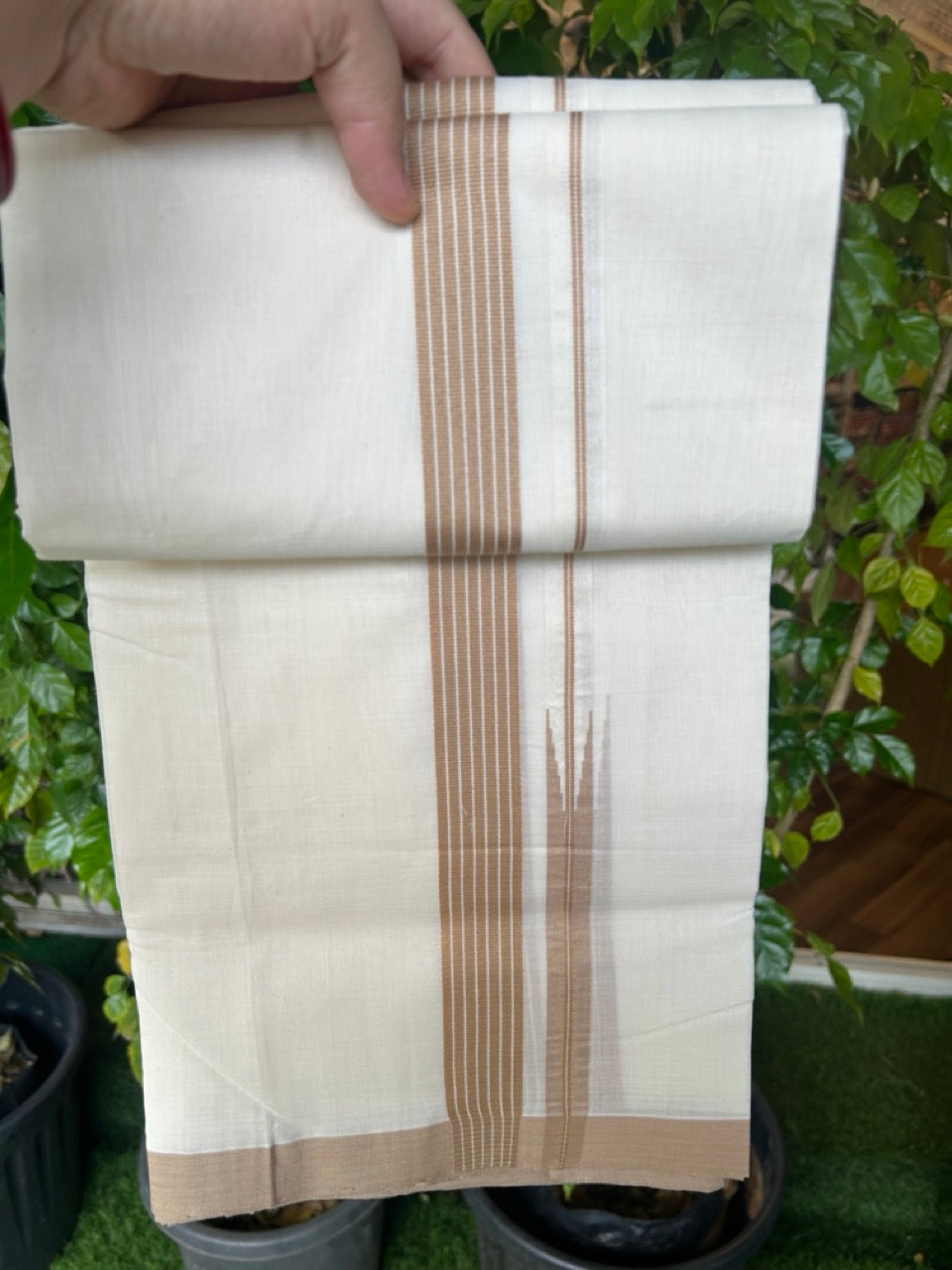 25% DISCOUNT!! KaithariKada HANDLOOM UNAKKUPAAV Balaramapuram - 100% PURE Cotton OFF White - (Unbleached) Double Mundu/Dothi - 80X100 - 1.25 inch Puliyilakkara Sand Brown Striped Chutty Kara 3.80 meter (8.5 Muzham) - 38KK5209 REA