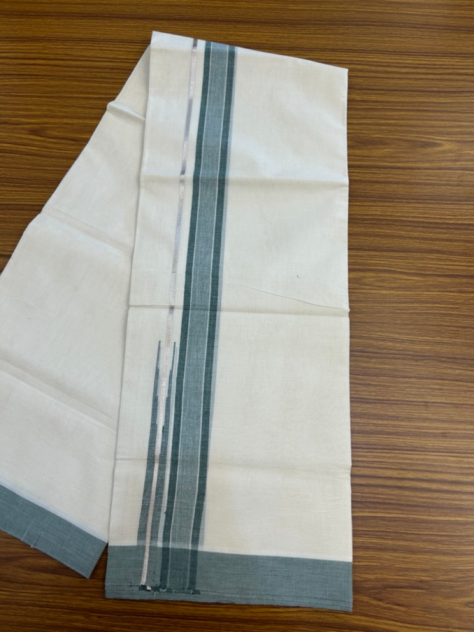 20% Discount ! Kaitharikada Balaramapuram 100% Pure Cotton Double Off white (Unbleached) Mundu/Dhoti - 100x80 - 1.25 inch Silver Kasav Green Shaded Stripes Chutty Kara 4 mtr (8.5 muzham) - 34 KK5283 PMC
