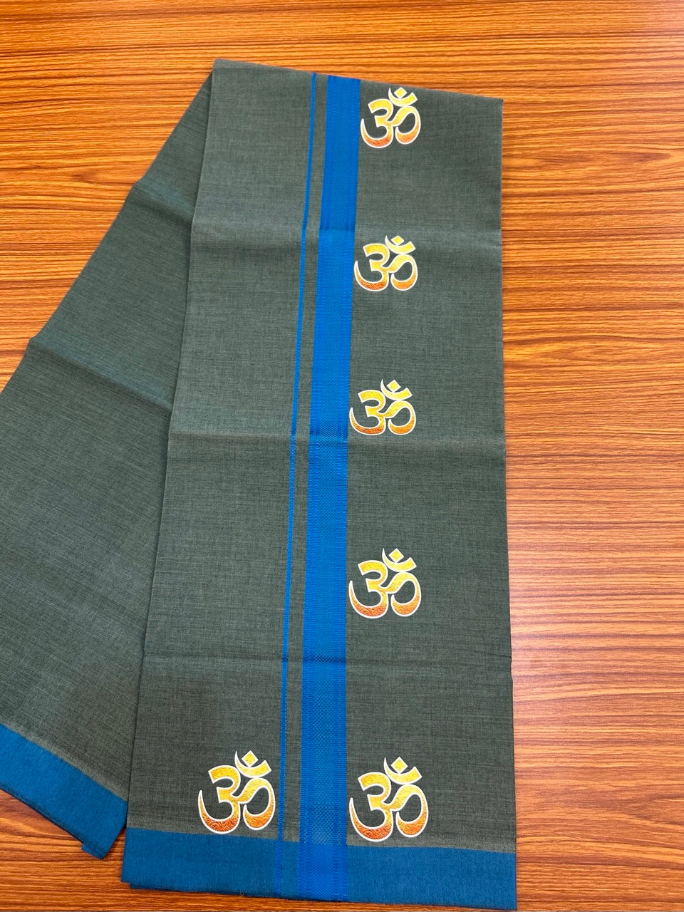 21% Discount ! Kaitharikada Pure Cotton - Single Kaily / Lungi -(40s)- 1.25 inch Blue Striped Ohm Printed Design kara with Green Shaded colour body (2 meter / 4 muzham) - 52 KK8028 GAN