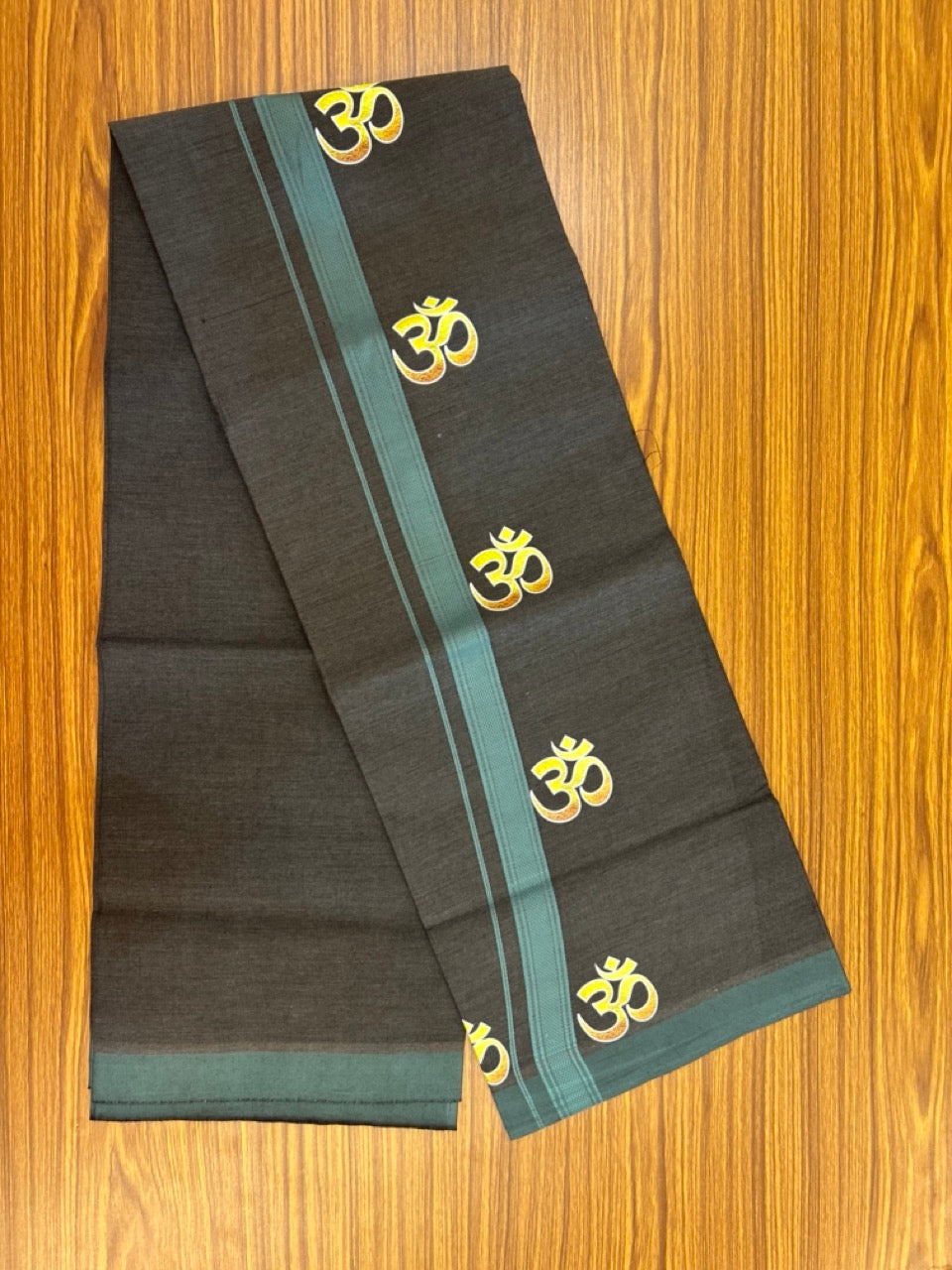 21% Discount ! Kaitharikada Pure Cotton - Single Kaily / Lungi -(40s)- 1 inch Dark Slate Grey Striped Ohm Printed Design kara with Black Shaded colour body (2 meter / 4 muzham) - 53 KK8028 GAN