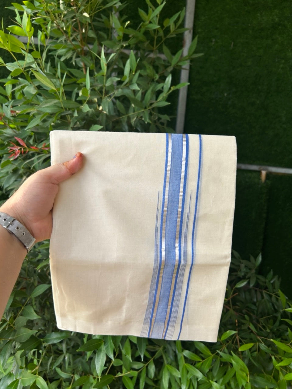 20% Discount! KaithariKada Balaramapuram 100% Cotton Double off white (Unbleached) Mundu/Dhoti - 100X80 - 1.75 inch Silver kasav & Light Blue Striped chutty Kara 4 mtr (8.5 Muzham) - 47 KK5283 PMC