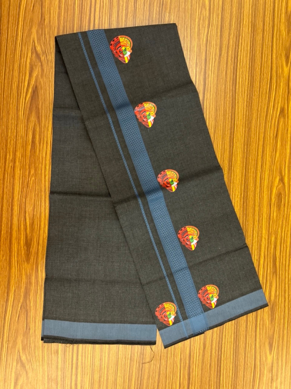 22% Discount! Kaitharikada Pure Cotton - Single Kaily / Lungi - (40s) - 1.25 inch Dark Pastel Blue striped Theyyam Kadhakali Printed Design kara with Black shaded colour body (2 meter / 4 muzham) - 14 KK8028 GAN