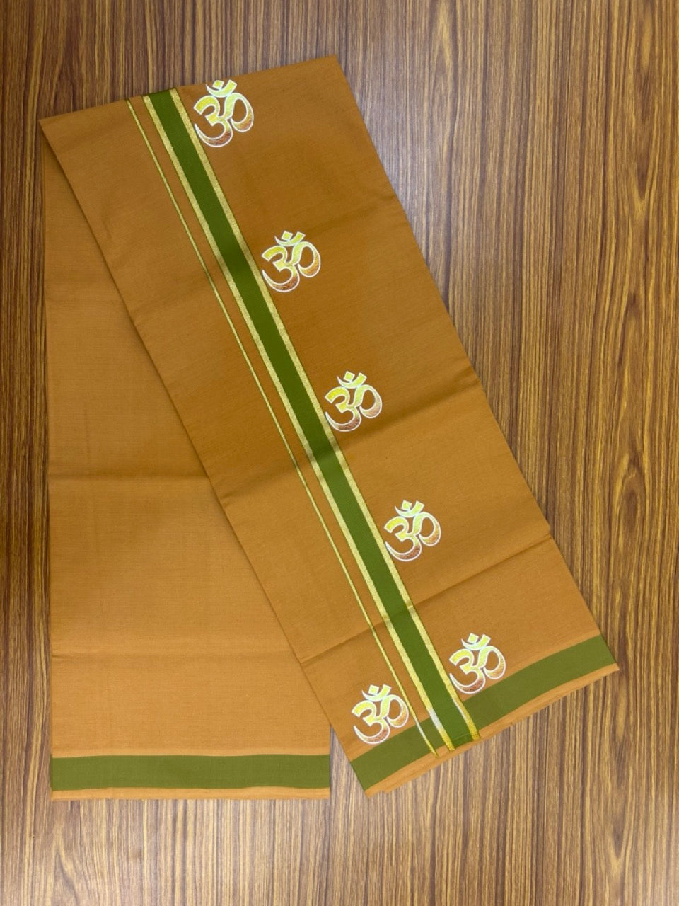34% Discount ! Kaitharikada Pure Cotton - Single Kaily / Lungi -(40s)- 1.25 inch Gold Kasav & Light Green Ohm Printed Design kara with Kavi colour body (2 meter / 4 muzham) - 64 KK8028 GAN