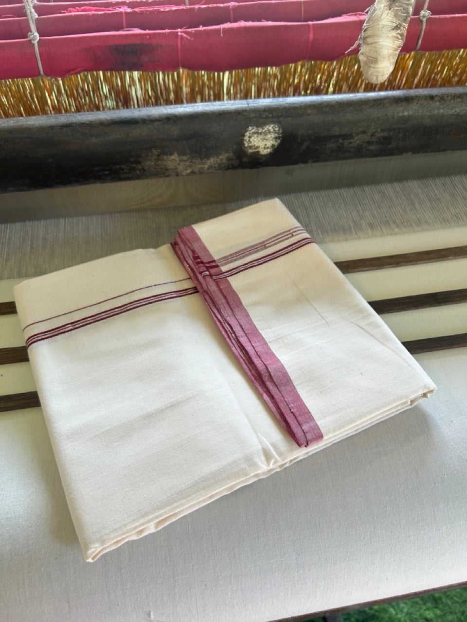 SIGNATURE KAITHARIKADA EXCLUSIVE SINGLE DHOTI - 100% Cotton Balaramapuram HANDLOOM Single Mundu/Dhoti - Off White - (Unbleached) - 1 cm Maroon & Silver Striped KASAVU Chutty Kara (2 meter / 4 muzham)- 4KK5040KAI