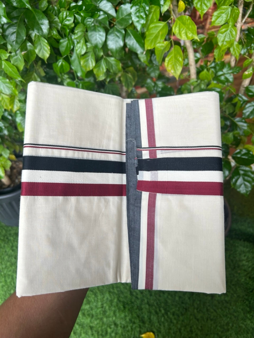 ADMK VESHTI - 20% DISCOUNT! KaithariKada 100% Cotton off white Double - (Unbleached) Mundu/Dhoti - 100X100 - 1.75 inch Black White & Maroon kara - 4KK5211ASH