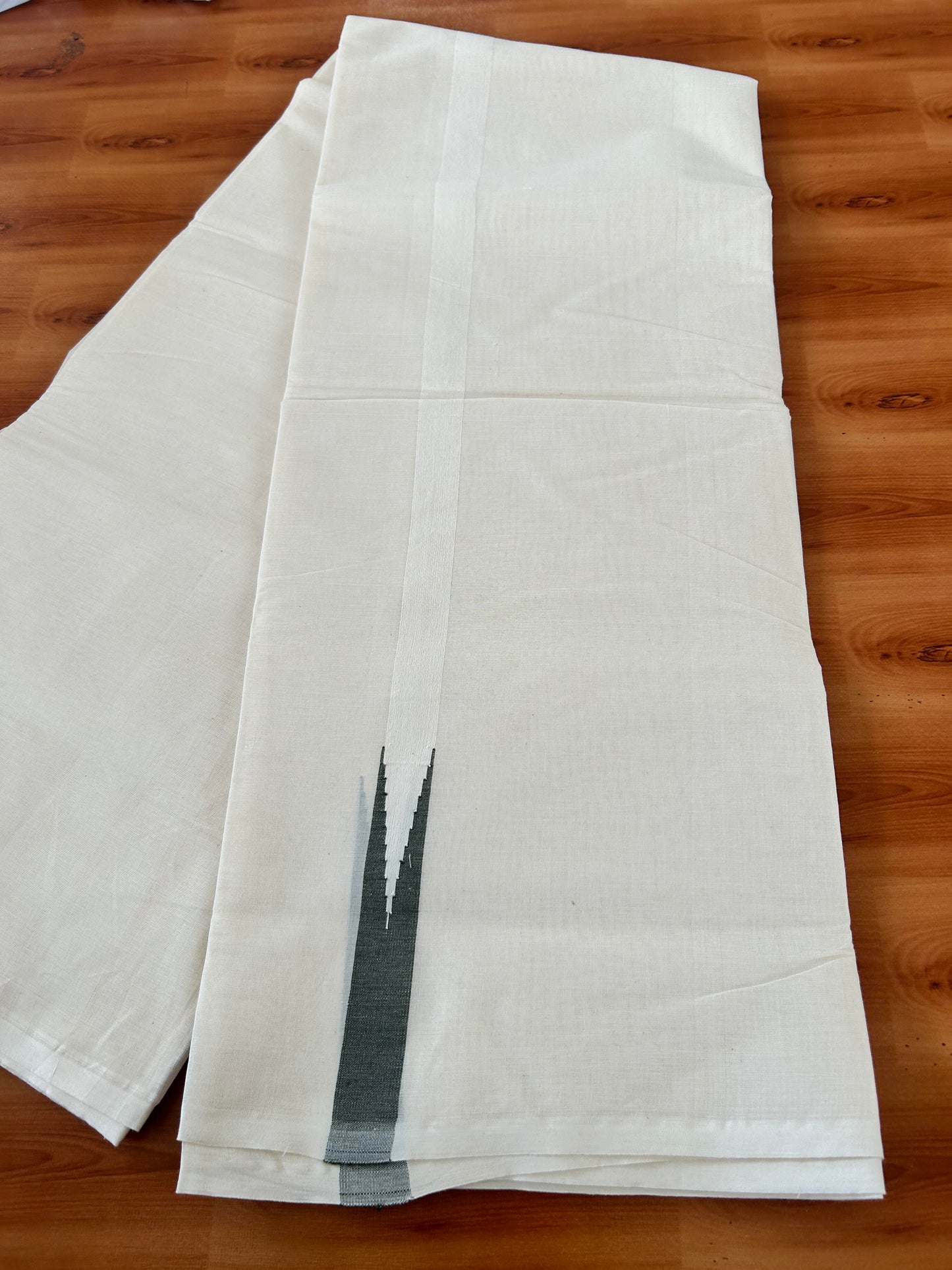 Double Off white Mundu/Dhoti - 20% Discount! KaithariKada Balaramapuram 100% Cotton - 100x100 - 0.75 inch Puliyilakkara Dark Sage Green Striped Chutty Kara - 4 mtr (8.5 muzham) - 7 KK5420 ASH