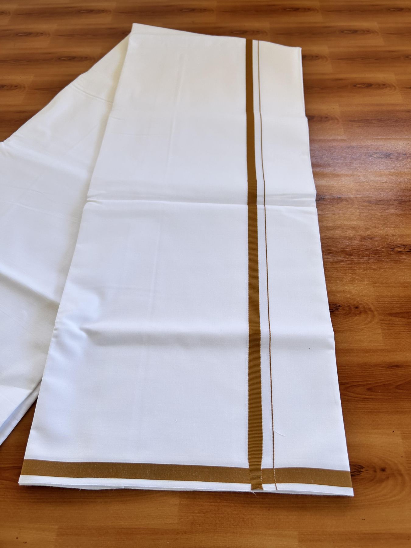 Single Pure White 100% Pure Cotton Mundu/Dhoti - 8% Discount! KaithariKada Mill Bleached - 40s - 1 cm Mustard Brown Kara (2 meter / 4 muzham) - 14 KK5467 MC