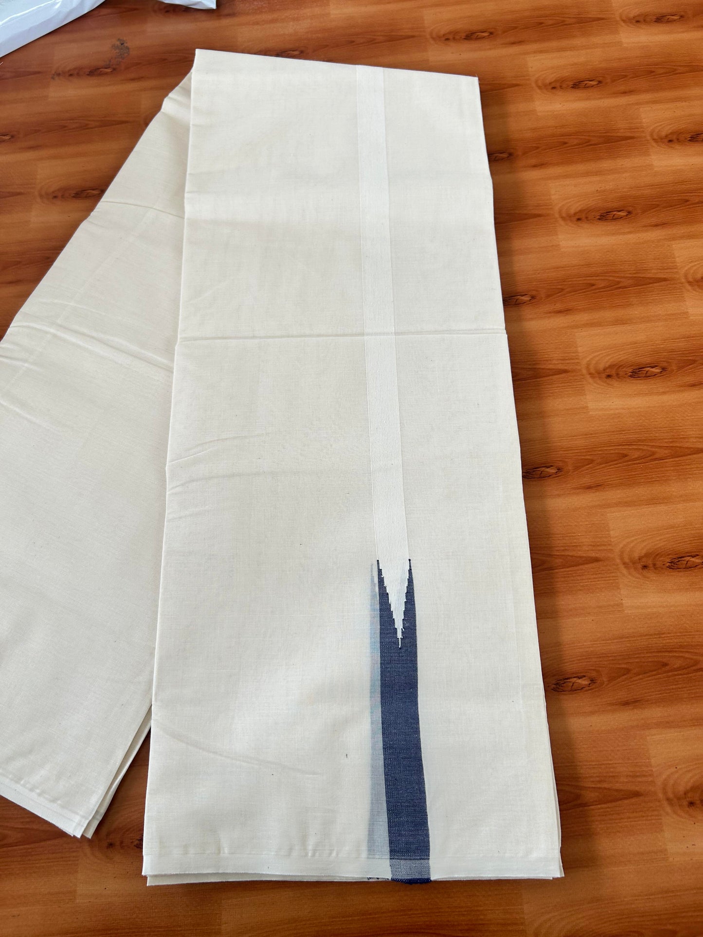 Double Off white Mundu/Dhoti - 20% Discount! KaithariKada Balaramapuram 100% Cotton - 100x100 - 0.75 inch Puliyilakkara Navy Blue Chutty Kara - 4 mtr (8.5 muzham) - 9 KK5420 ASH
