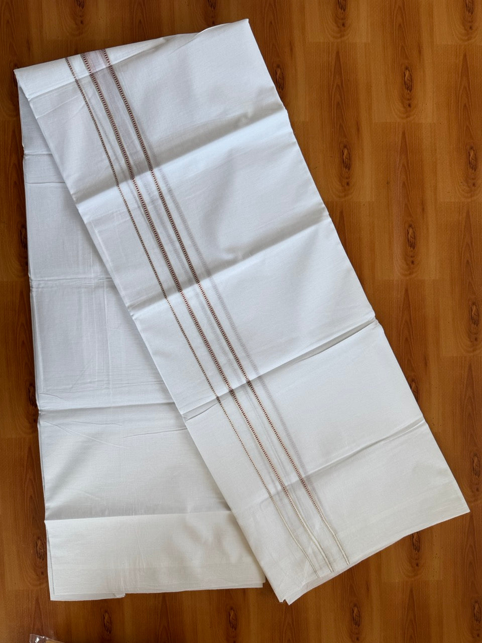 Double Pure White Mundu/Dhoti - 20% Discount !! KaithariKada Balaramapuram 100% Cotton - 100x80 - 1 Inch Puliyilakkara Silver Kasav & Dusty Peach Striped Chutty Kara 3.90 mtr (8 muzham) - 8 KK5504 VAS