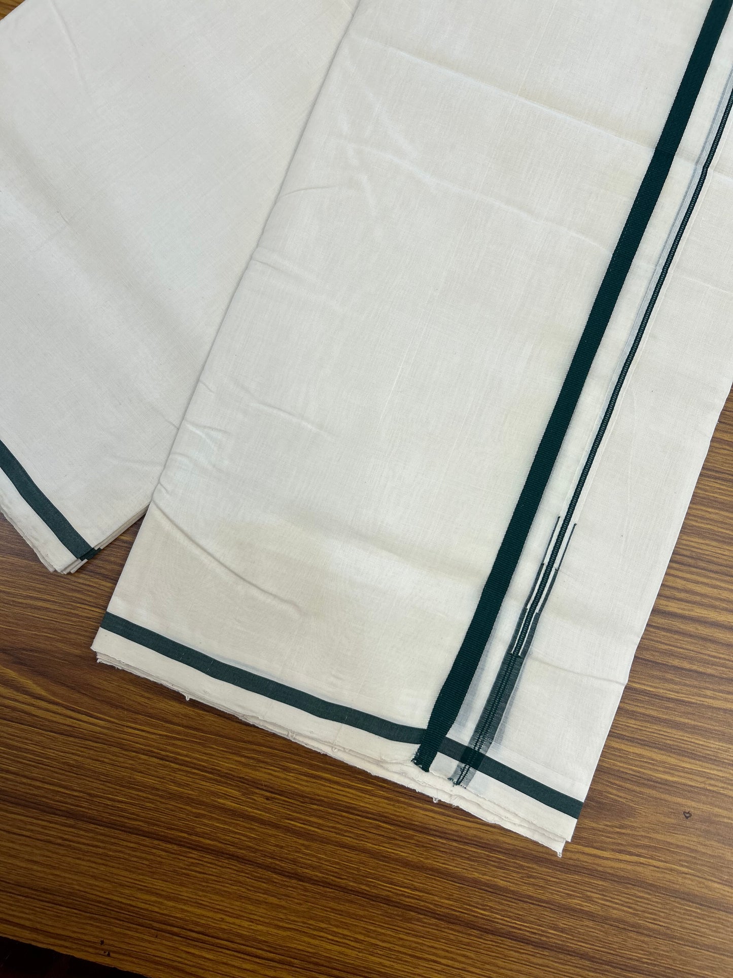 25% Discount! KaithariKada Handloom Unakkupaav - Kerala Handloom - 100% Pure Cotton Off White (Unbleached) Double Mundu/Dothi - 100x80 - 1 cm Puliyilakkara Green Chutty Kara 4.5 Meters (10 Muzham) - 1 KK5353 REA