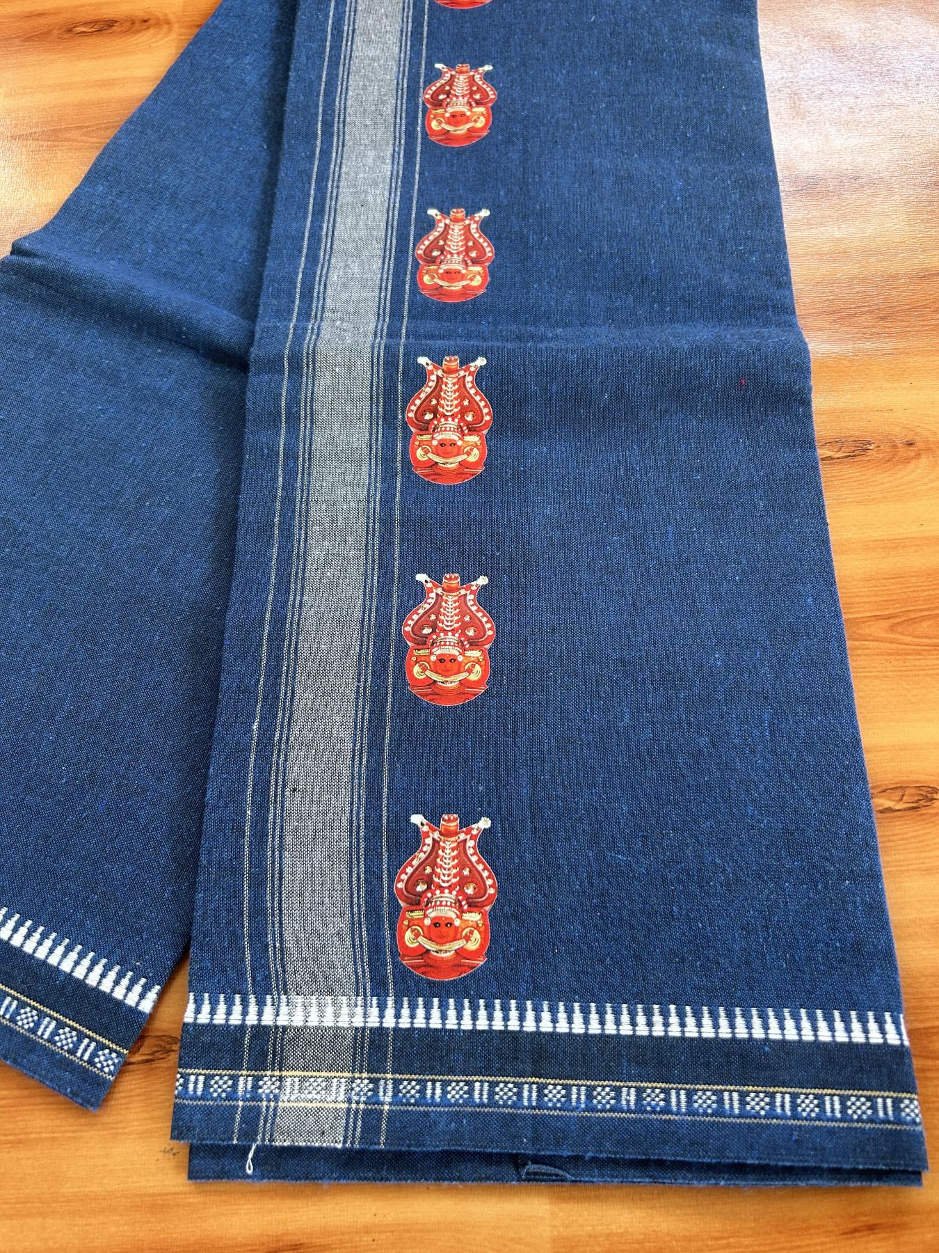 Single Kaily / Lungi - Mixed Cotton - 40s twisted - Theyyam Design Printed Kuppadam 2 inch White Stripes Kara with Dark Blue Colour Body (2 meter / 4 muzham) - 5 KK5423 GAN