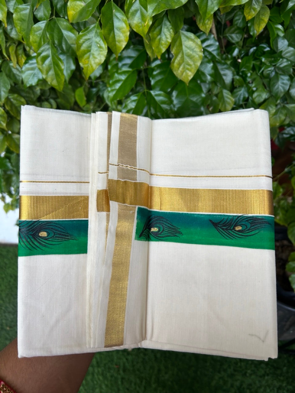 29% Discount! KaithariKada Balaramapuram 100% Cotton off white Double - (Unbleached) Mundu/Dhoti- 80x90 - Gold Kasavu HAND PAINTED Dark Green & Green Peacock Pattern 2.25 inch Kara - 23KK5212 VIN