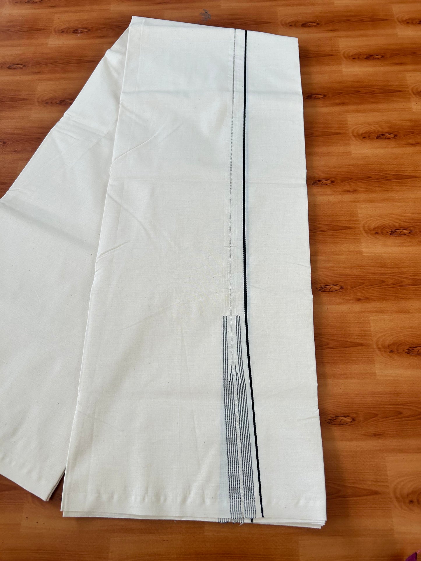 Single Mundu/Dhoti - Off White (Unbleached) 20% Discount !! KaithariKada Balaramapuram 100% Cotton Twisted 100s Thread - 0.75 inch Puliyilakkara Silver Kasav & Black Chutty Kara (2 meter/4 Muzham) - 7 KK5423 ASH