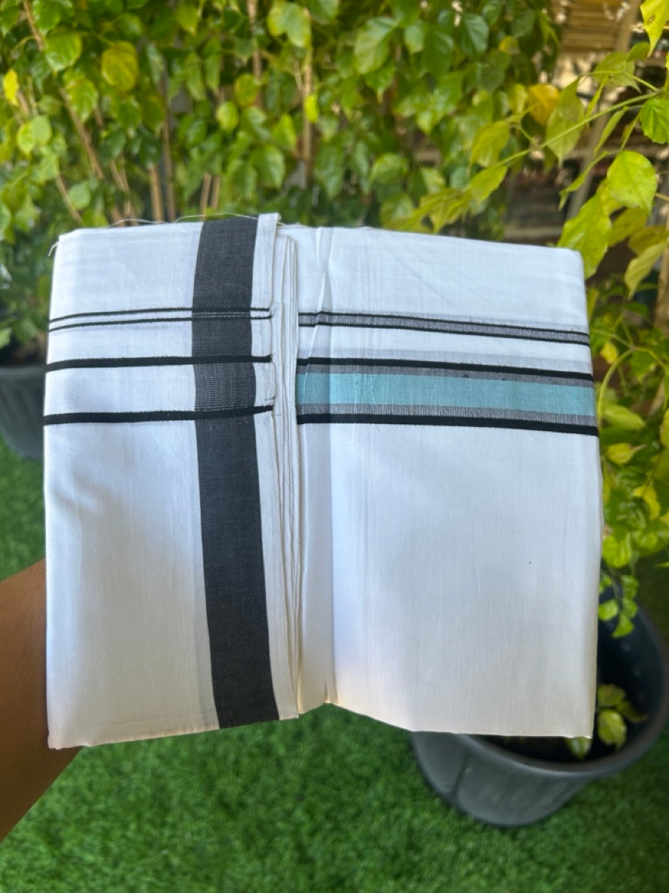 25% DISCOUNT! KaithariKada Balaramapuram 100% Mercerised Cotton Double ULTRA PURE white Mundu/Dhoti - 120x120 - 1.25 inch Heavy Chutty Black & Light Blue Green Shaded Kara -10KK5139THI