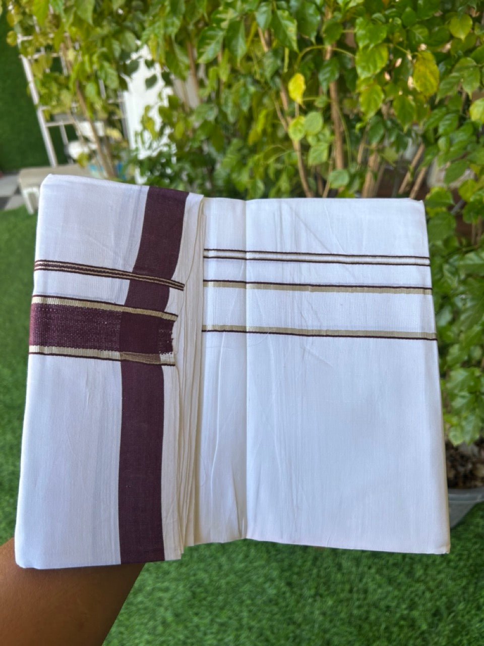 25% DISCOUNT! KaithariKada Balaramapuram 100% Mercerised Cotton Double ULTRA PURE white Mundu/Dhoti - 120x120 - 1.5 inch Heavy Chutty Silver kasavu Dark Purple Kara - 9KK5139THI