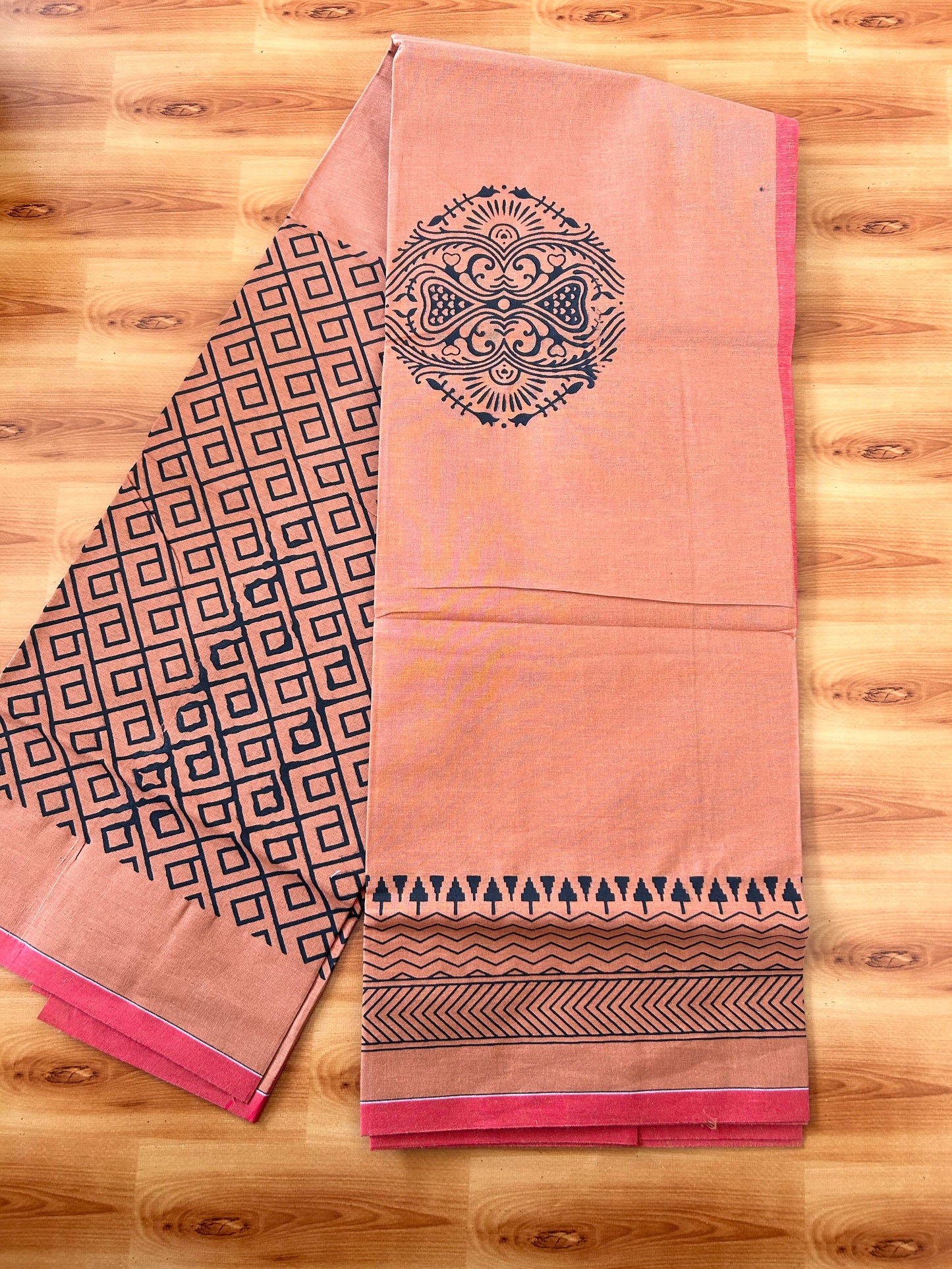 Single Kaily / Lungi - Mixed Cotton - (40s) - Black Design printed kuppadam kara with Dark Kavi colour body (2 meter / 4 muzham) - 3 KK8062 GAN
