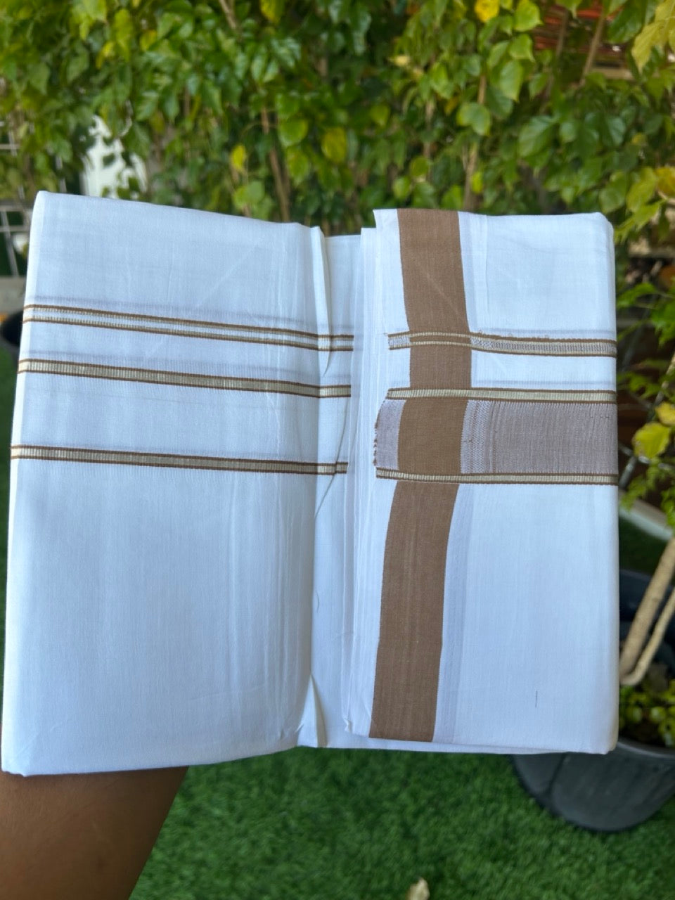 25% DISCOUNT! KaithariKada Balaramapuram 100% Mercerised Cotton Double ULTRA PURE white Mundu/Dhoti - 120x120 - 1.75 inch Heavy Chutty Silver Kasavu & Peanut Brown Shaded Kara - 6KK5139THI
