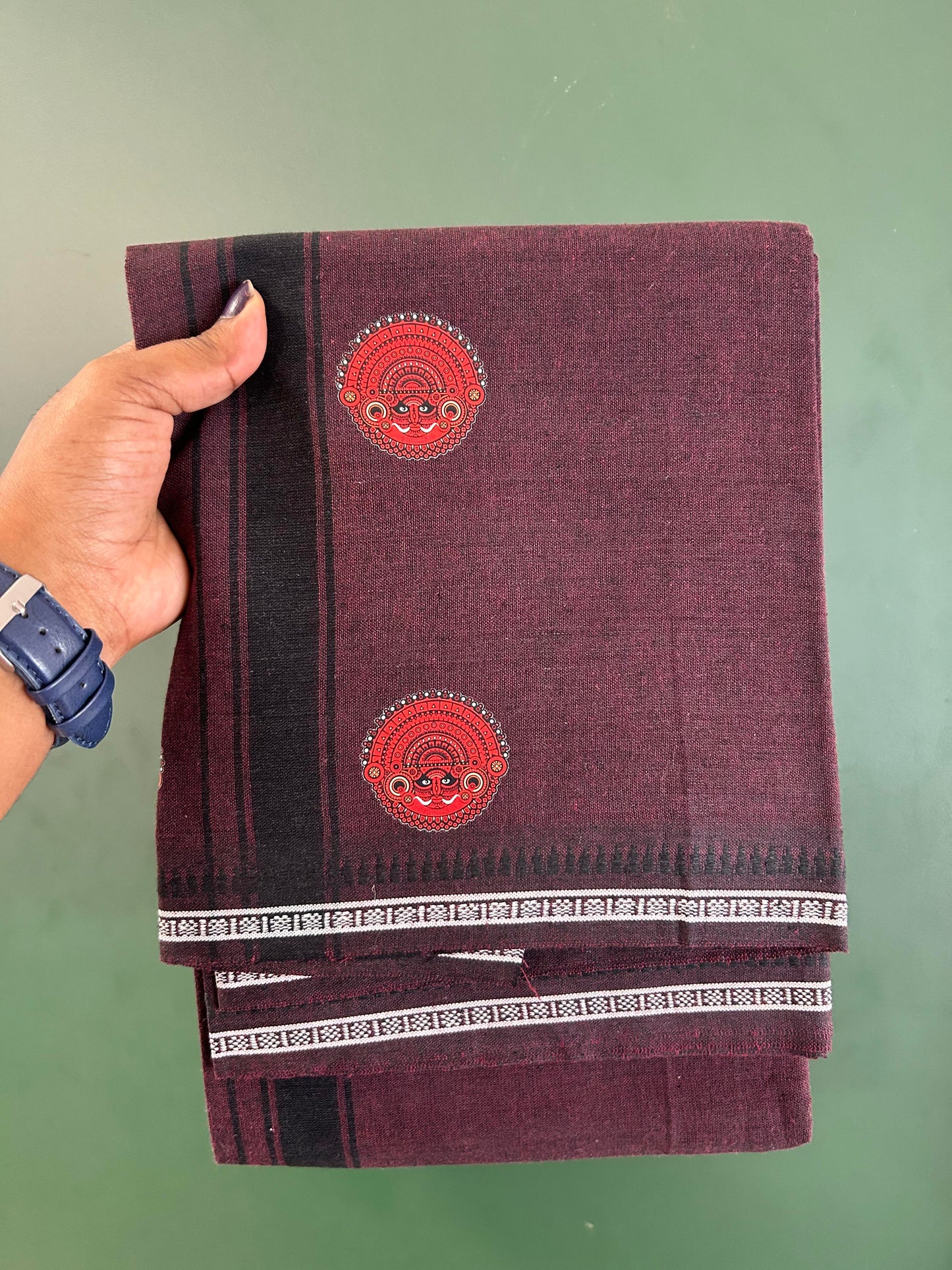 Single Kaily / Lungi - Mixed Cotton - 40s twisted - Theyyam Design Printed Kuppadam 1.75 inch Black Stripes Kara with Dark Brown Colour Body (2 meter / 4 muzham) - 31 KK5423 GAN