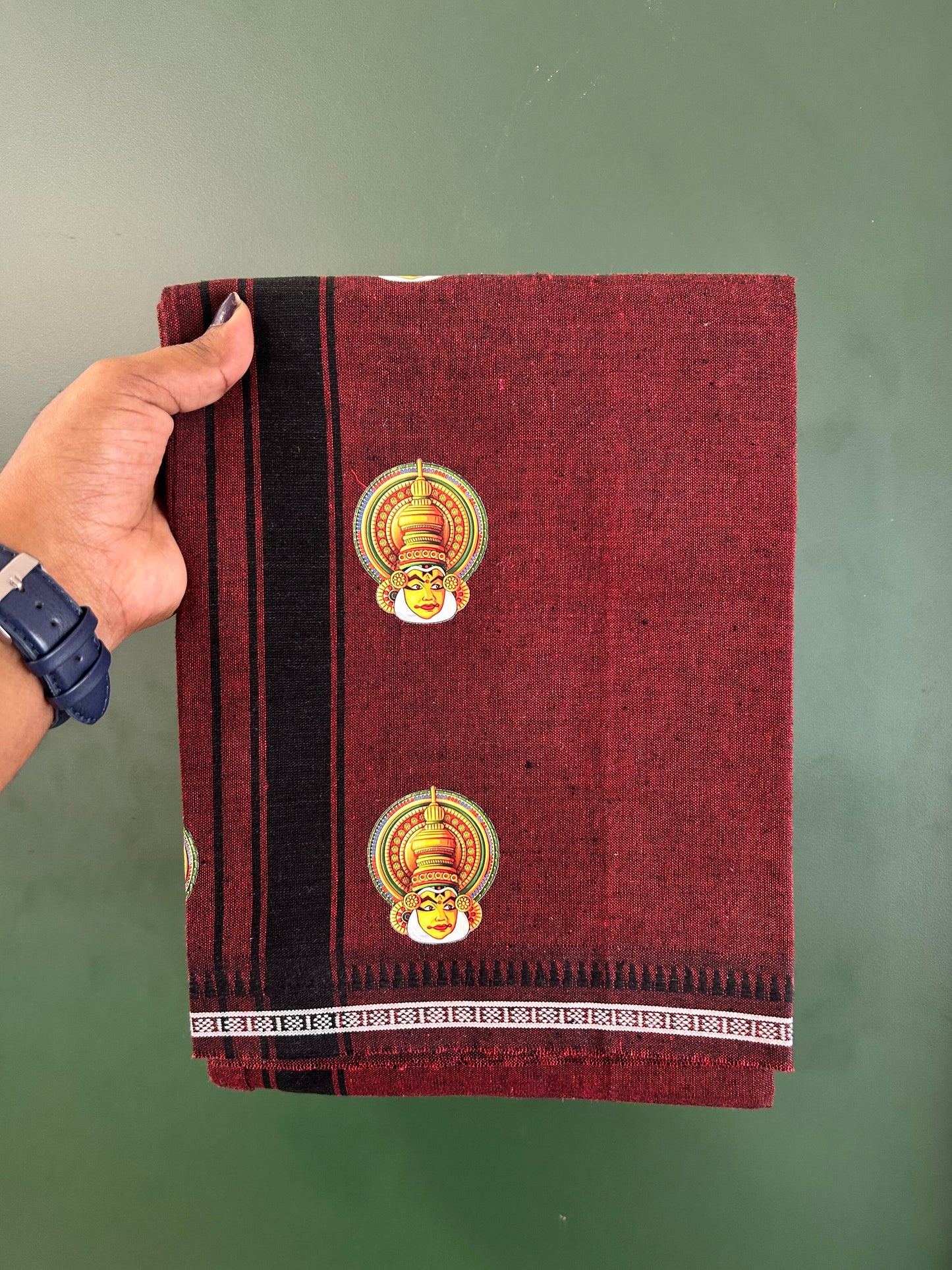 Single Kaily / Lungi - Mixed Cotton - 40s twisted - Kathakali Design Printed Kuppadam 1.75 inch Black Stripes Kara with Maroon + Black Colour Body (2 meter / 4 muzham) - 37 KK5423 GAN