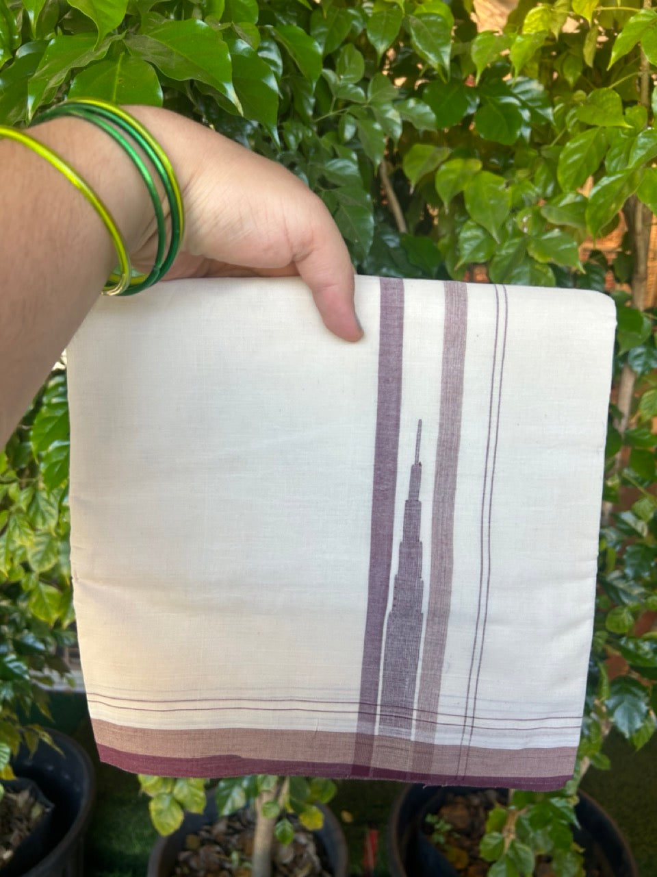 20% Discount!!! KaithariKada Balaramapuram Double OFF WHITE - (Unbleached) Mundu/Dhoti - 100x80 - 1.75 inch Sand Brown & Dark Purple Shaded Puliyilakkara Striped Chutty - 10KK5213 VIN