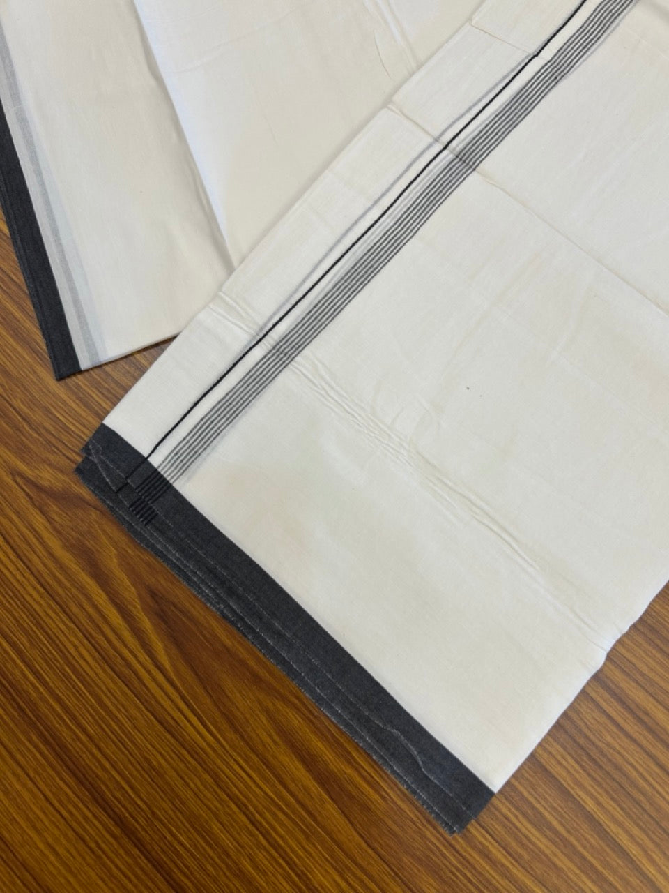 20% Discount ! Kaitharikada Balaramapuram 100% Cotton Pure White Double Mundu/Dothi - 100x80 - 0.5 inch Black Striped Kara 3.90 mtr (8 muzham) - 64 KK5285 VAS