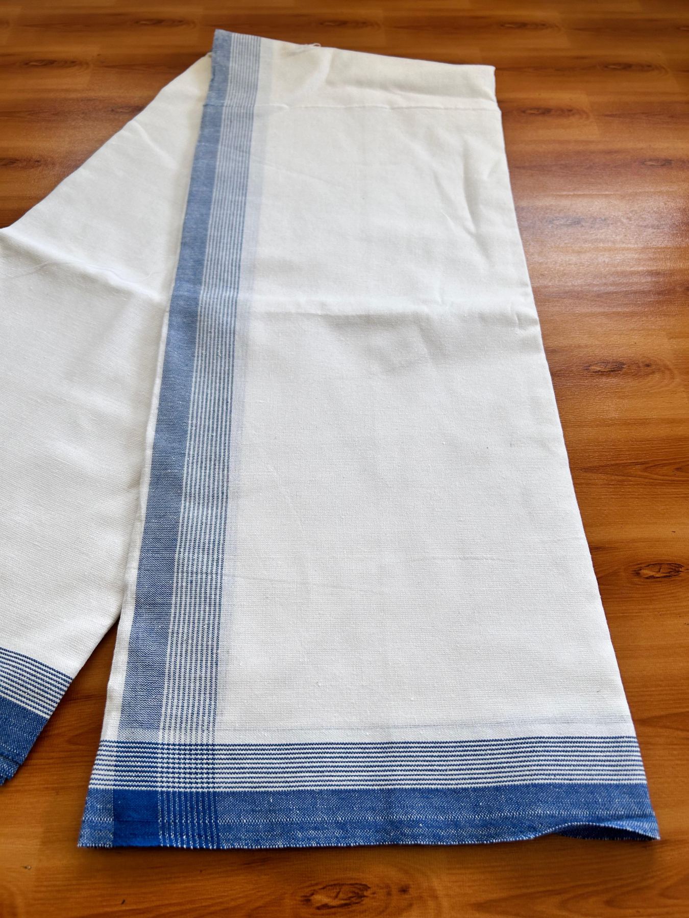 Kaitharikada - Single Kaily / Lungi - Mixed Cotton - 40s twisted - 1.75 inch Blue Stripes kara with White colour body (2 meter / 4 muzham) - 51 KK8075 SAT