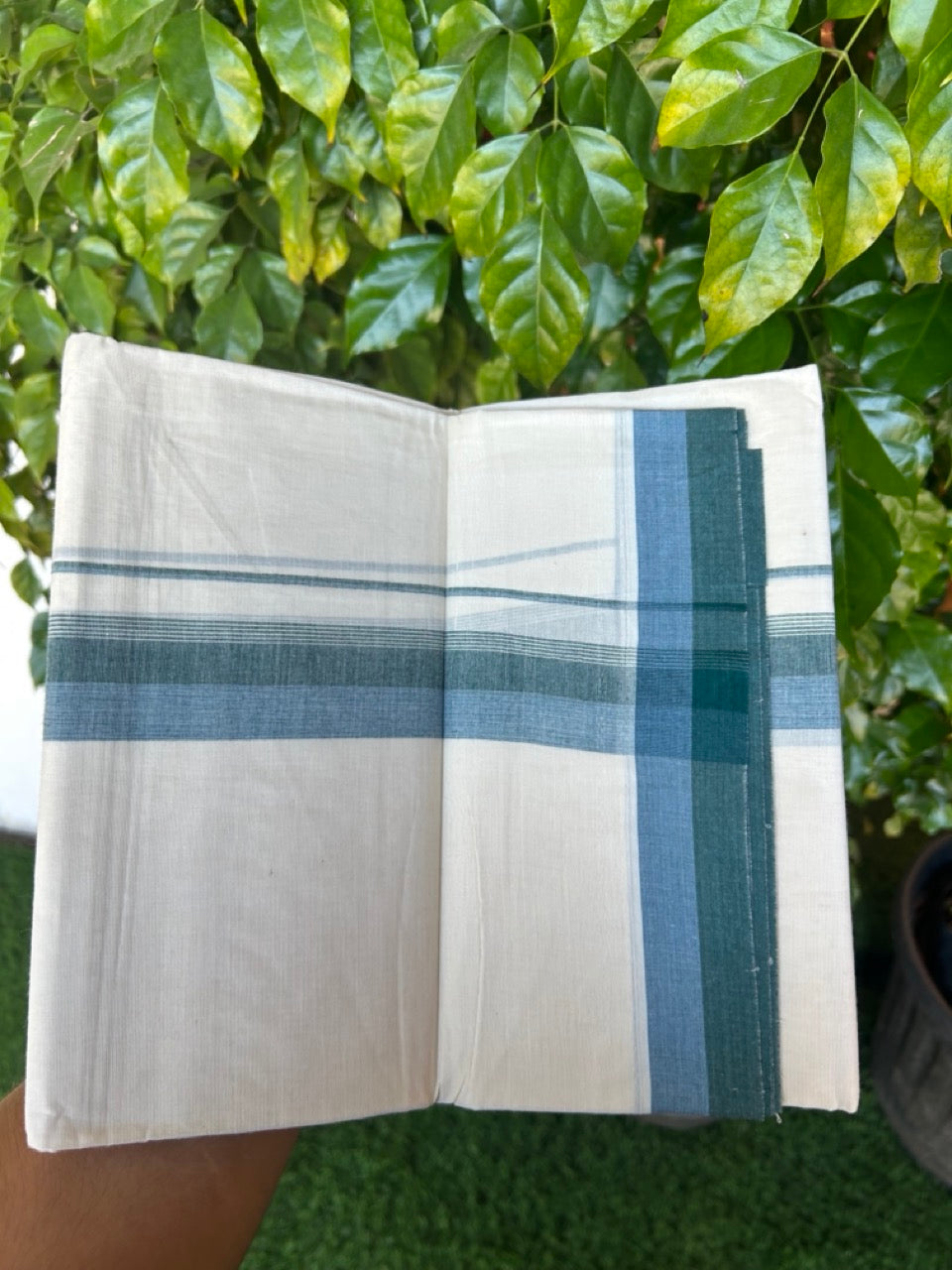 20% DISCOUNT!! KaithariKada Balaramapuram 100% Cotton OFF WHITE Double - (Unbleached) Mundu/Dhoti - 100X80 - 1.5 inch Dark Green & Blue Shaded Kara with Side Stripes - 62KK5213 VIN