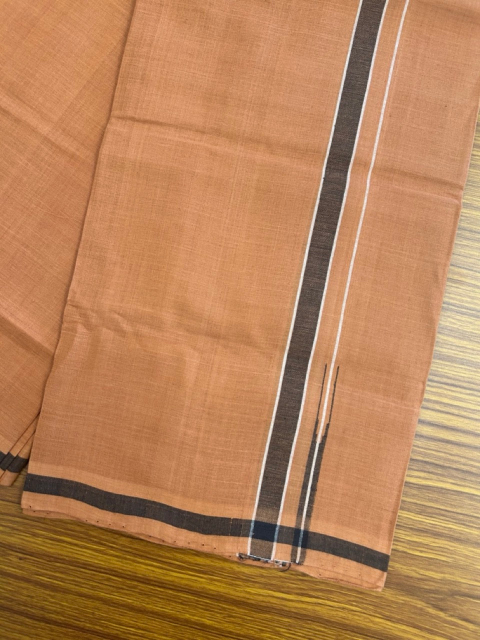 10% Discount !! KaithariKada 100% Pure Cotton - HANDLOOM Single Mundu/Dhoti KAVI Brown COLOUR BODY & 0.75 inch Puliyilakkara Black Shaded Chutty Kara- 15KK8015EL