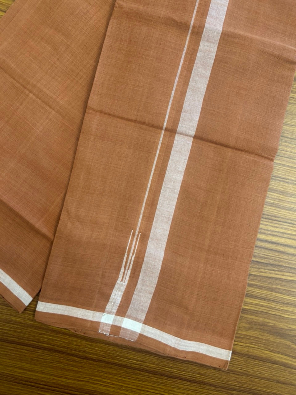 10% Discount !! KaithariKada 100% Pure Cotton - HANDLOOM Single Mundu/Dhoti KAVI Brown COLOUR BODY & 0.75 inch Puliyilakkara White Shaded Chutty Kara- 18KK8015EL