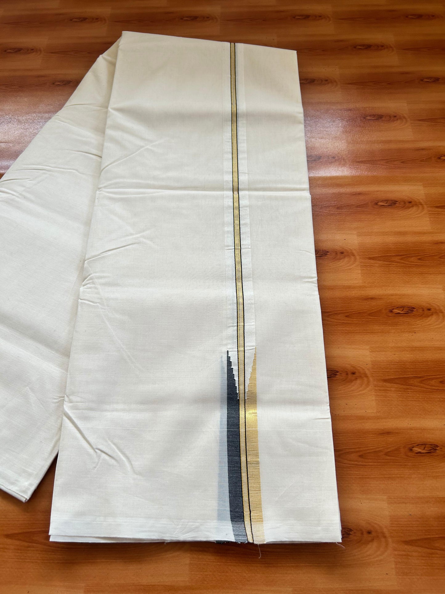 Mundu / Dhoti Off white Double - 20% Discount! KaithariKada 100% Cotton (Unbleached) Kerala - 100x100 - 1 inch Puliyilakkara Gold Kasav & Black Chutty Kara - 21 KK5477 ASH