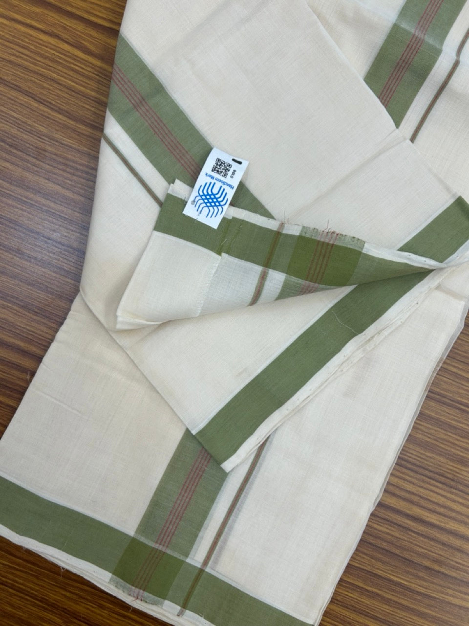 25% Discount KaithariKada Handloom Unakkupaav Balaramapuram - 100% PURE Cotton off white (Unbleached) Double Mundu/Dhoti - 80X90 - 1.5 inch Green & Magenta Center Stripes Kara 3.80 mtr (8 muzham) - 1 KK5260 ELA