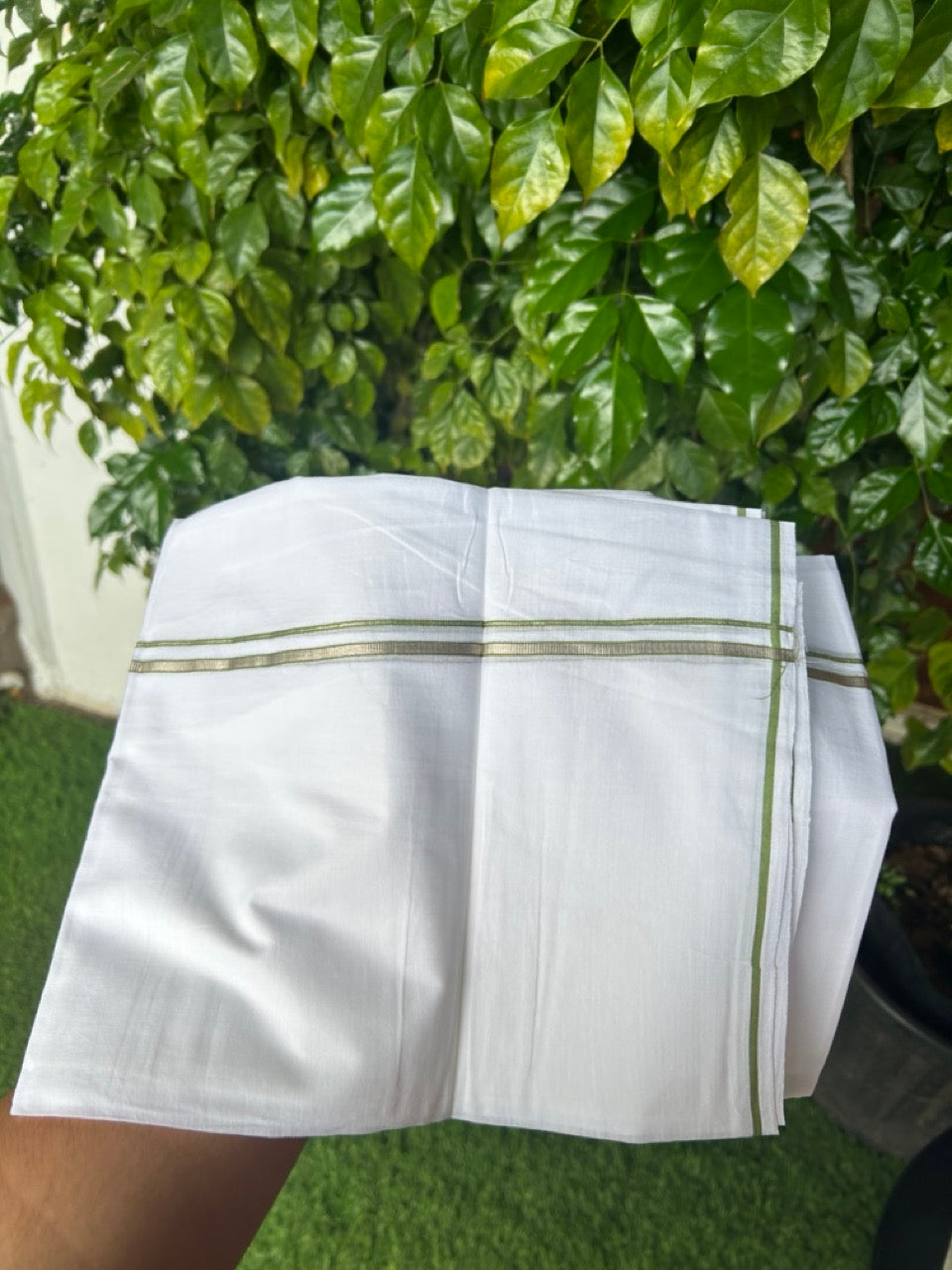 20% Discount ! Kaitharikada Balaramapuram 100% Cotton PURE WHITE Double Mundu/Dothi - 100x90 - 0.5 cm Parrot Green Silver Kasavu thin Kara - 60KK5217 CKS
