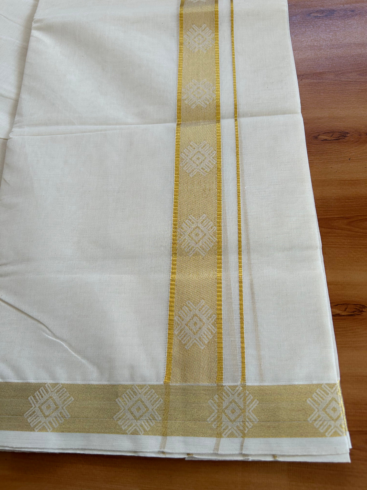 Double Off White (Unbleached) Mund/Dhoti - 20% Discount! KaithariKada Pulimood - Pure Cotton - 80s - 1.5 inch Gold Kasav Jacquard Design Kara 4 mtr (8.5 Muzham) - 8 KK5543 GAN