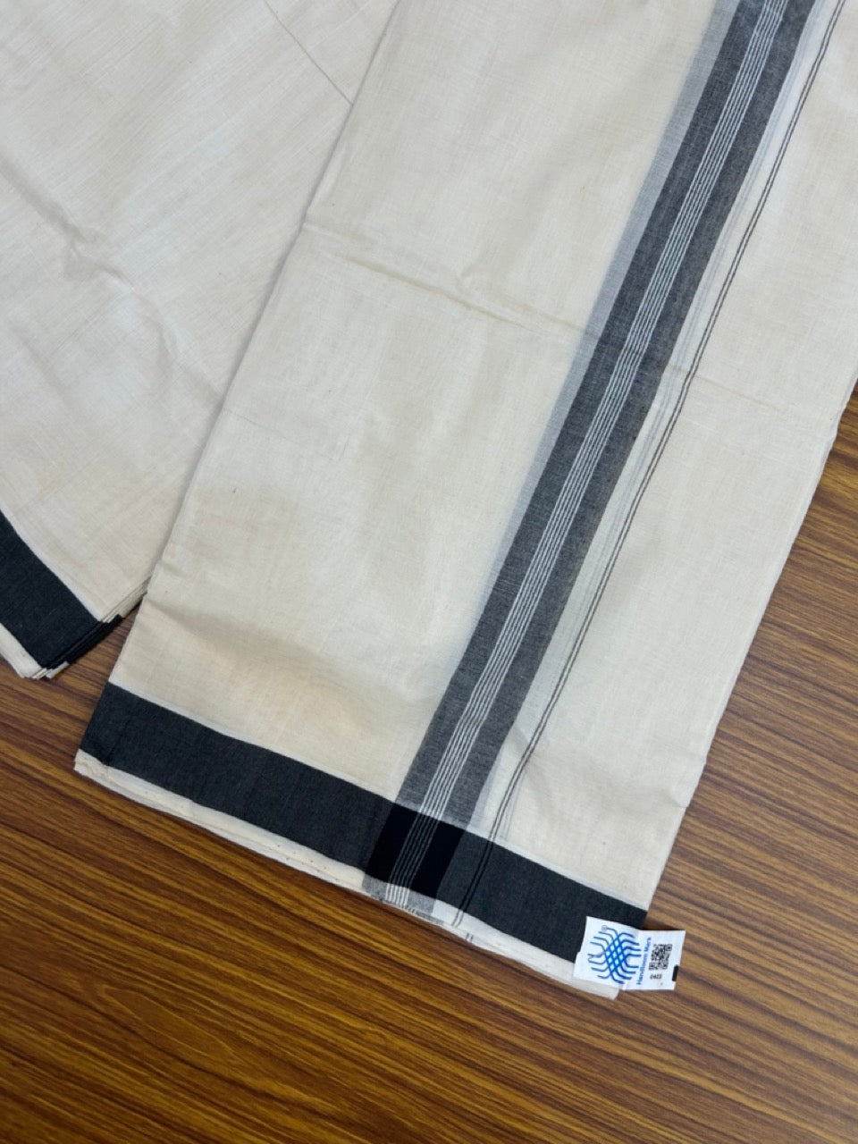 25% Discount KaithariKada Handloom Unakkupaav Balaramapuram - 100% PURE Cotton off white (Unbleached) Double Mundu/Dhoti - 80X90 - 1.25 inch Black Center Striped Kara 3.80 mtr (8 muzham) - 11 KK5260 ELA
