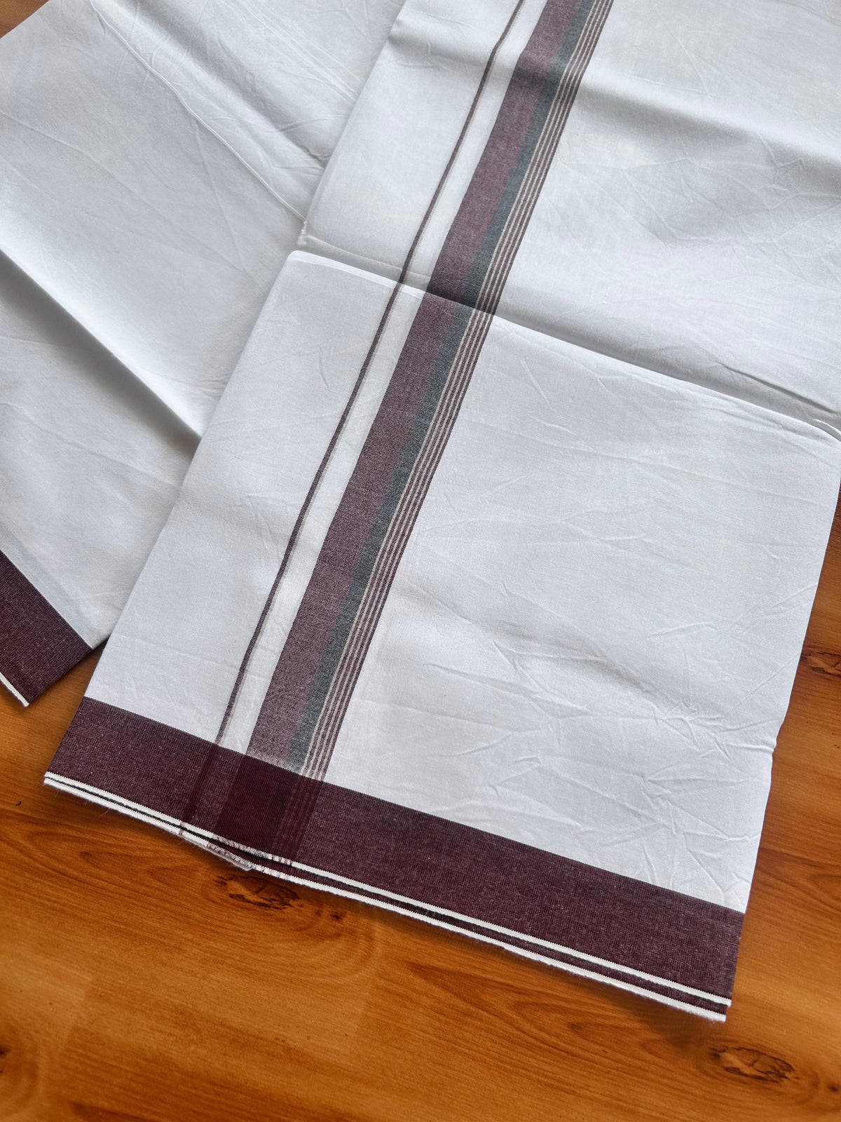 Single Mundu/Dhoti - Pure White - KaithariKada Balaramapuram 100% Cotton - Twisted 60s Thread - 1 inch Silver Kasav Maroon & Black Shaded Striped Kara (2 meter / 4 muzham) - 12 KK5495 GL