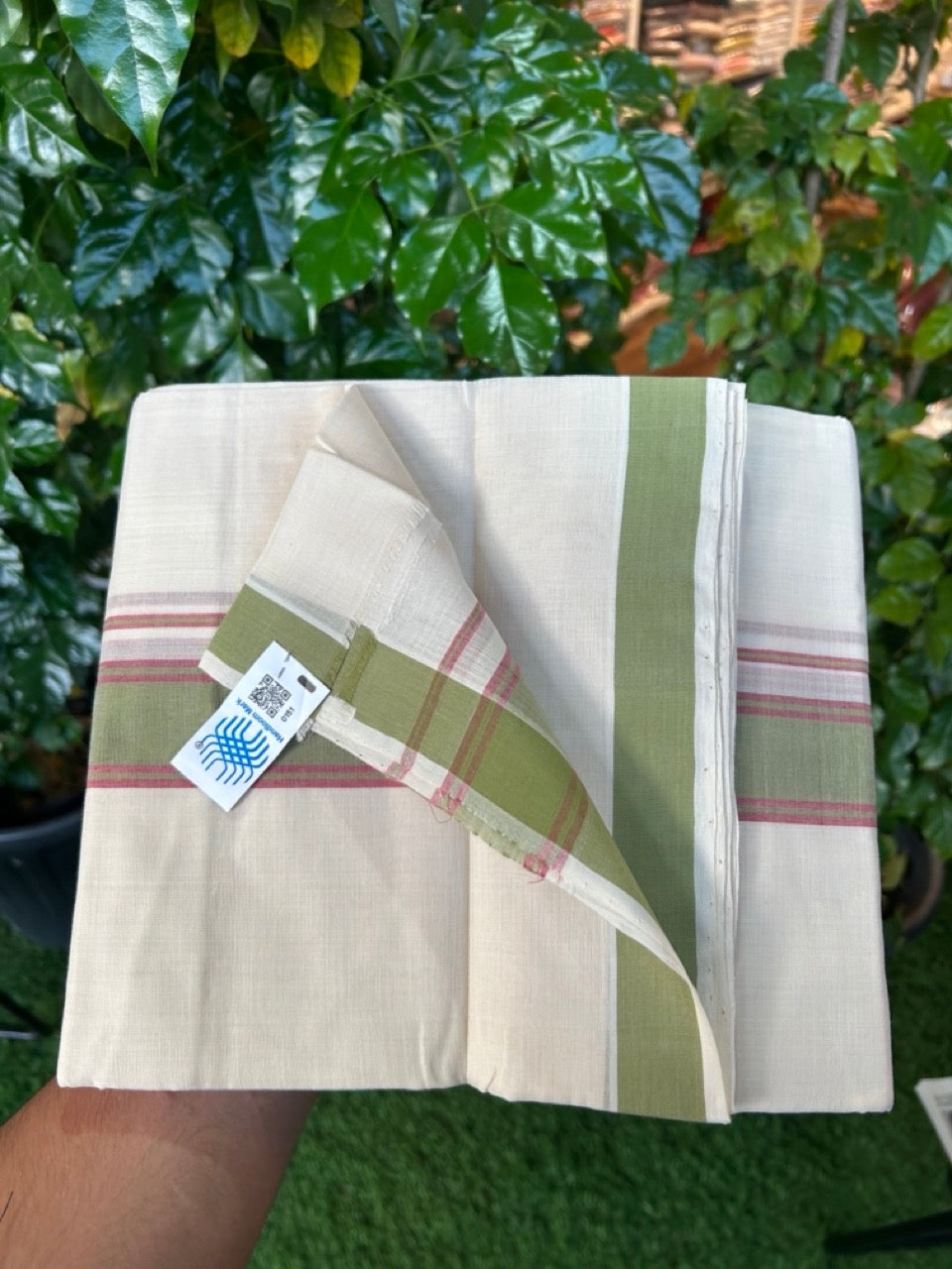 25% Discount KaithariKada Handloom Unakkupaav Balaramapuram - 100% PURE Cotton off white (Unbleached) Double Mundu/Dhoti - 80X90 - 1.5 inch Green & Magenta Shaded Striped Kara 3.80 mtr (8 muzham) - 8 KK5260 ELA