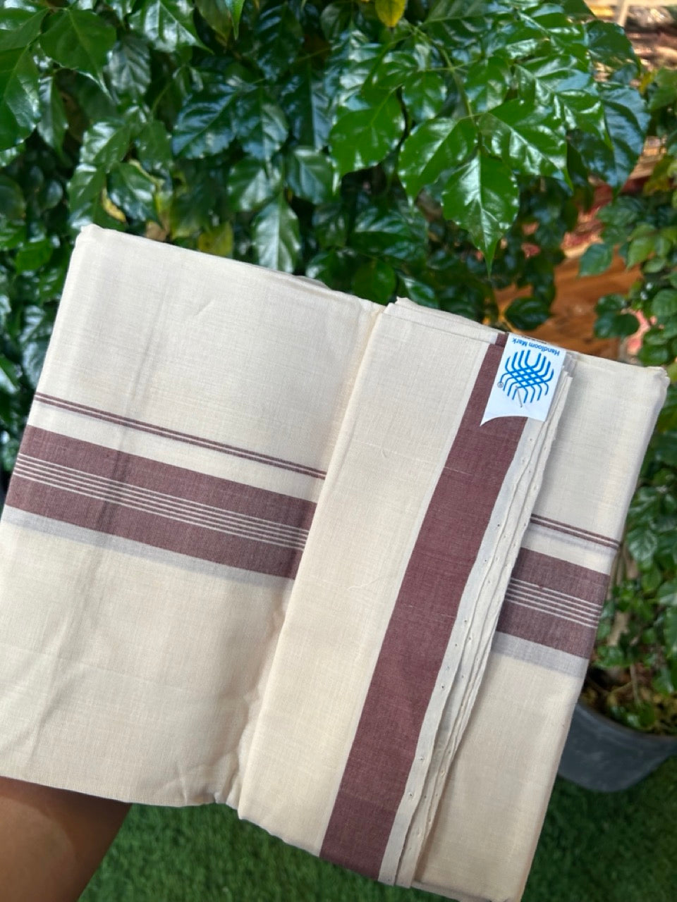 25% Discount KaithariKada Handloom Unakkupaav Balaramapuram - 100% PURE Cotton off white (Unbleached) Double Mundu/Dhoti - 80X90 - 1.5 inch Brown Striped Kara 3.80 mtr (8 muzham) - 9 KK5260 ELA