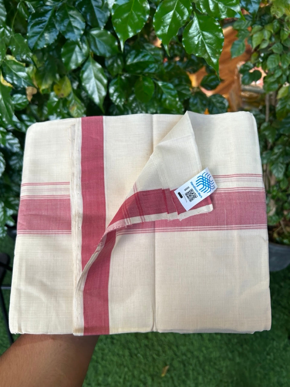 25% Discount KaithariKada Handloom Unakkupaav Balaramapuram - 100% PURE Cotton off white (Unbleached) Double Mundu/Dhoti - 80X90 - 1.75 inch Light Maroon Shaded Striped Kara 3.80 mtr (8 muzham) - 3 KK5260 ELA