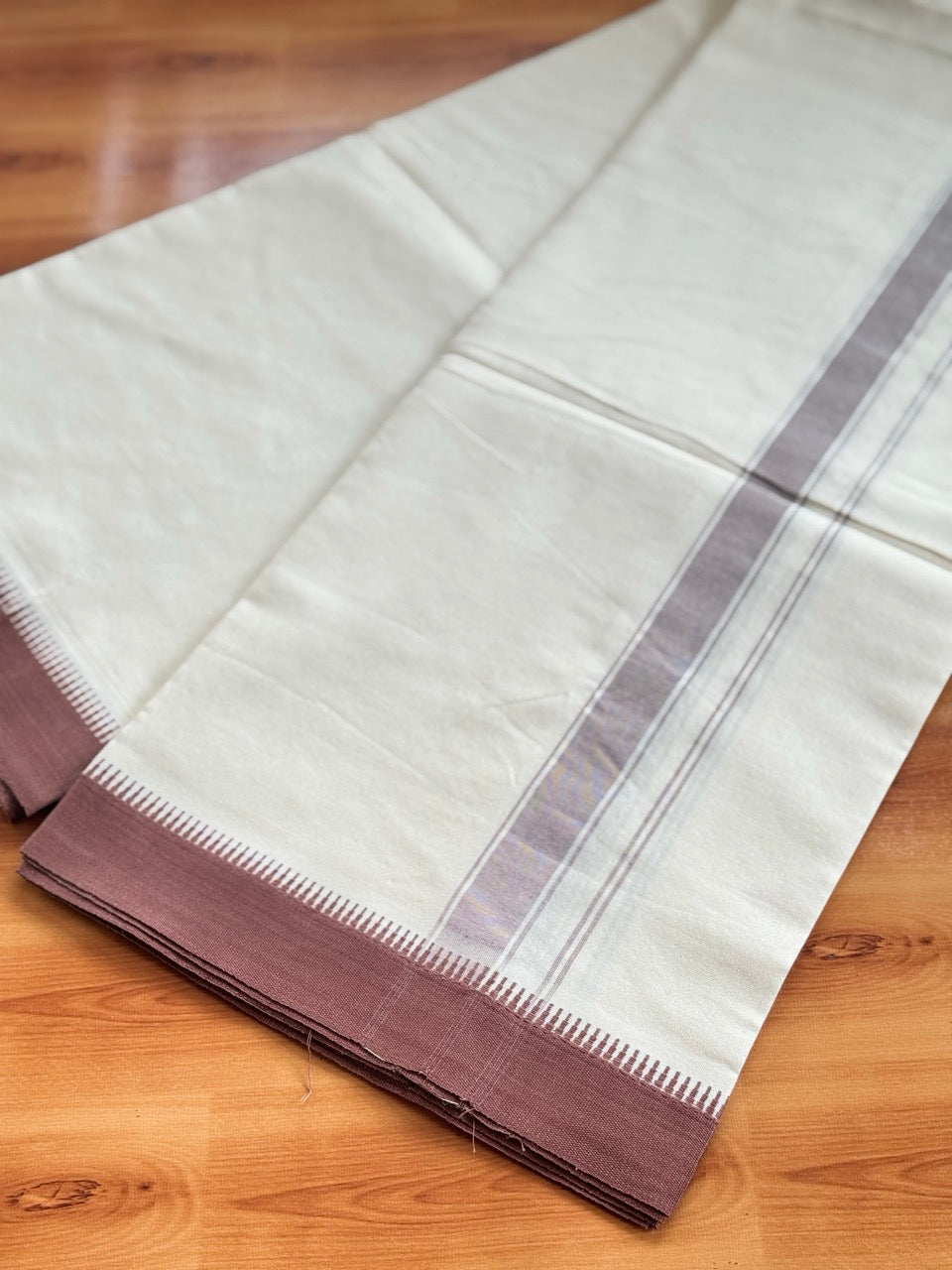 Single Off White Mund / Dhoti - Pure Combed Cotton Kaitharikada Pulimood Special - 2/40s Twisted Warp x 20s Weft - 1 inch Brown Striped Kara Off White Body Kuppadam Border (2 meter / 4 muzham) - 8 KK8095 MRH