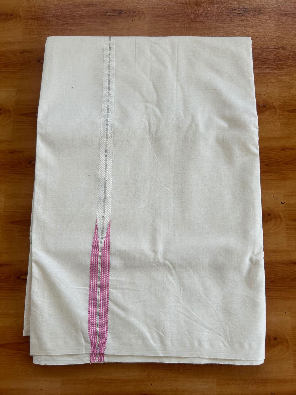 Single Off White (Unbleached) Mundu/Dhoti - 20% Discount!! KaithariKada Pulimood 100% Cotton 100s Twisted - 1.5 cm Puliyilakkara Silver Kasav & Pink Striped Chutty Kara - 2.25 mtr (5 muzham) - 1 KK5546 ASH