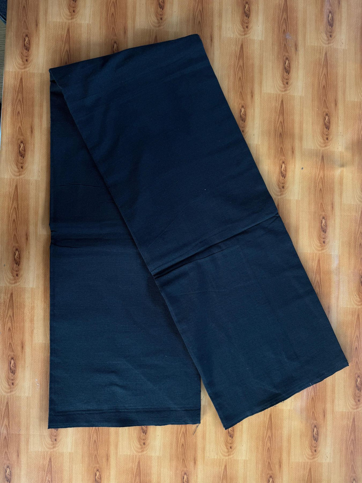 Single Kaily / Lungi - Mixed Cotton - Kaitharikada Pulimood - 2/40s thread - Black Colour Body (2 meter / 4 muzham) - 2 KK8096 SAT