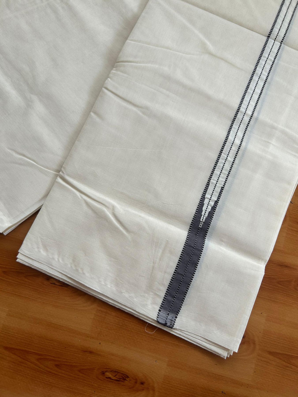 Double Off White (Unbleached) Mundu/Dhoti - 20% Discount!! KaithariKada Pulimood 100% Cotton 100X100 - 0.75 inch Puliyilakkara Dark Brown Chutty Kara - 4 mtr (8.5 muzham) - 13 KK5547 ASH