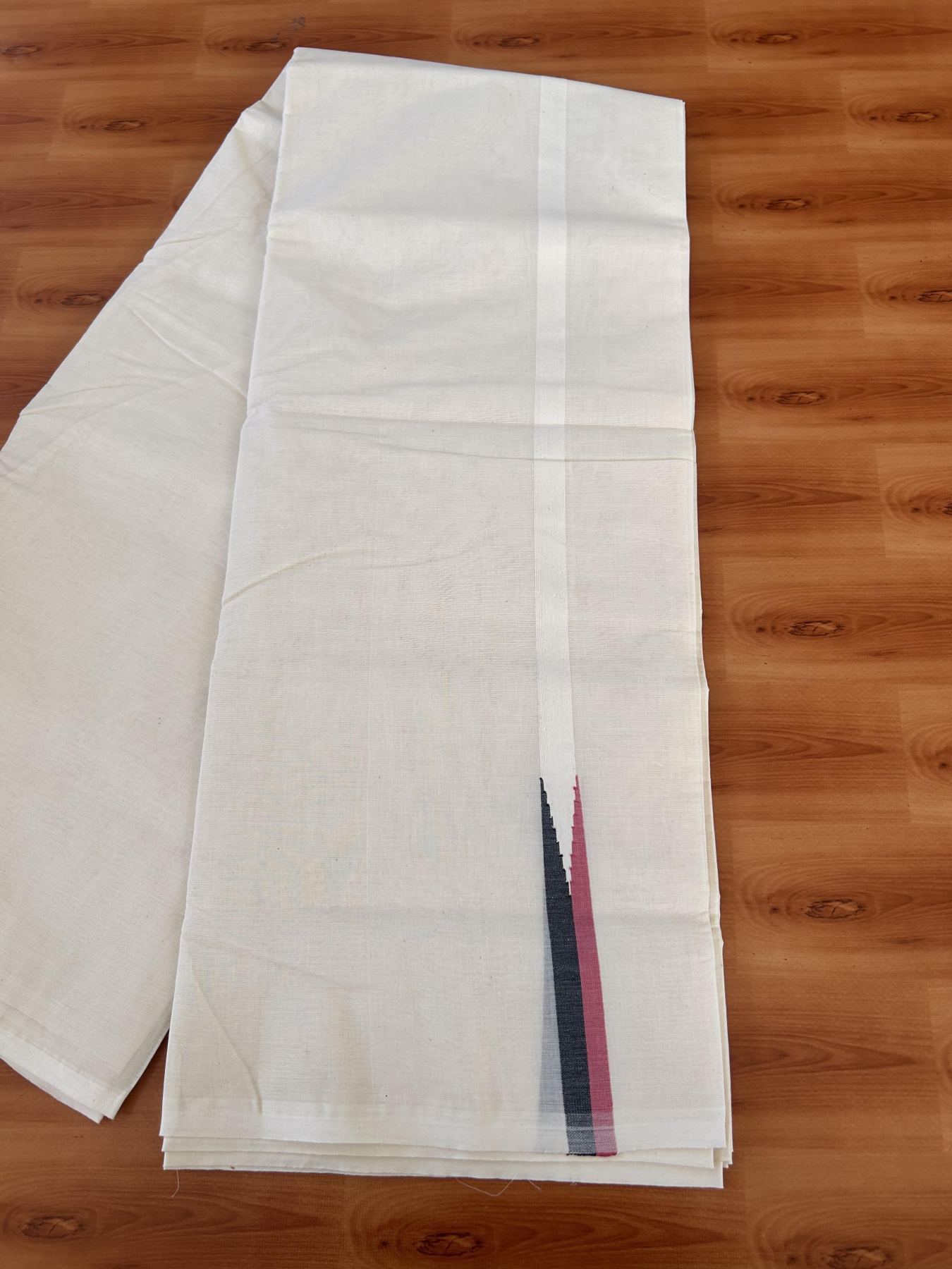 Double Off white Mundu/Dhoti - 20% Discount! KaithariKada Balaramapuram - 100% Cotton 100x100 - 0.75 inch Black & Dark Pink shaded Chutty Kara - 4 mtr (8.5 muzham) - 15 KK5431 ASH