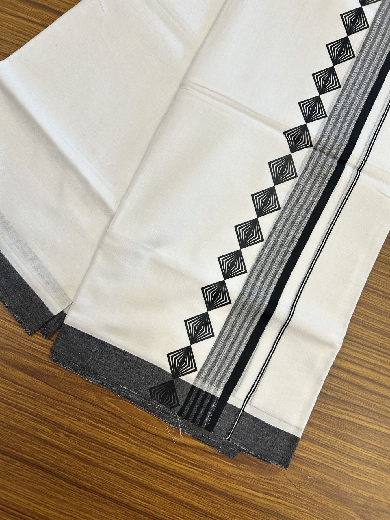 20% Discount ! KaithariKada Balaramapuram Cotton Double Pure white Mundu/Dhoti- 80s - 2.5 inch Black Printed Shade Stripes Design Kara - 3.65 mtr (8 muzham) - 4 KK5329 GAN