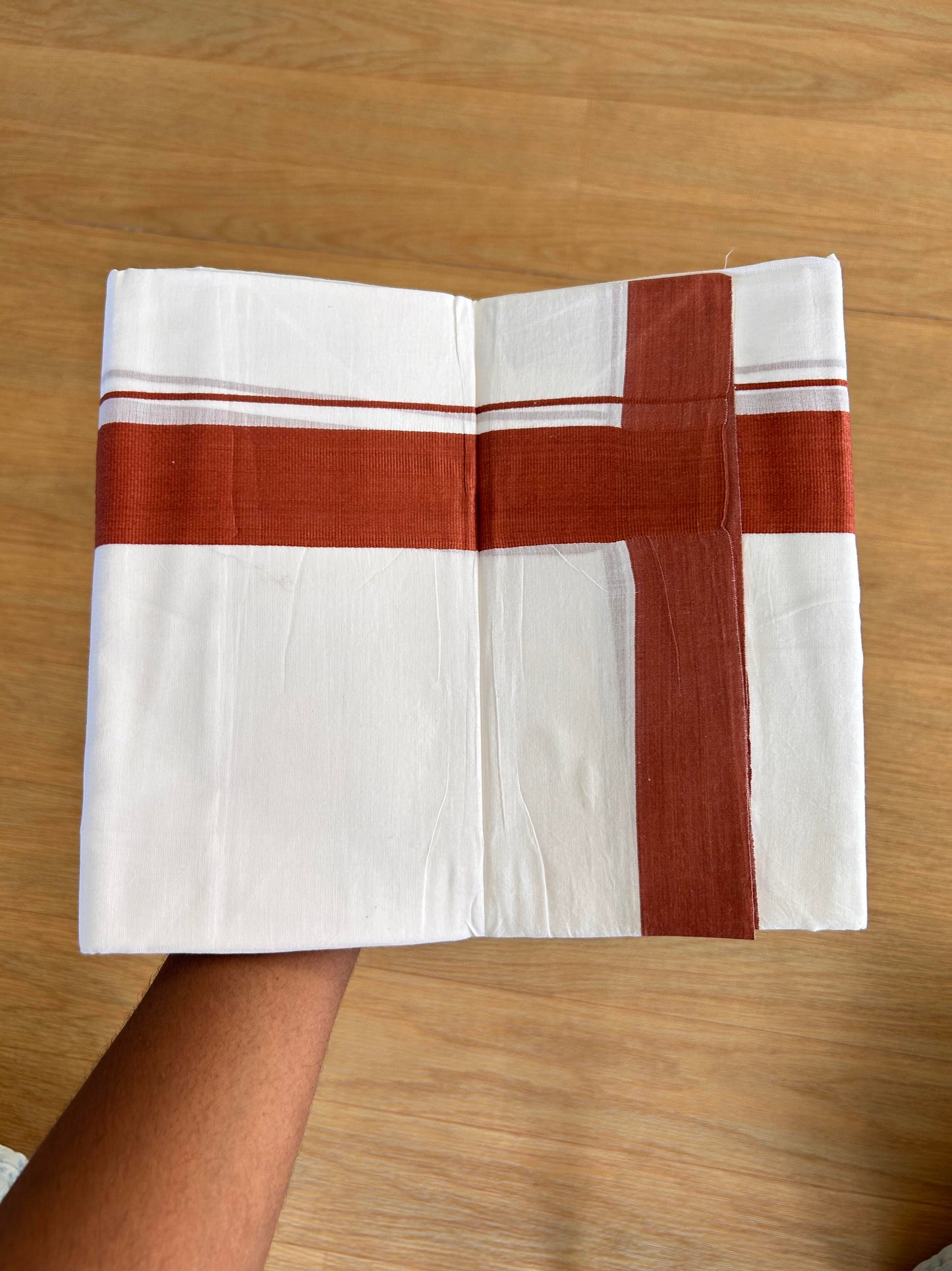 Double Pure White Mundu/Dhoti - 20% Discount!!! KaithariKada Balaramapuram 100% Cotton - 100X80 - 1.75 Inch Chestnut Brown kara - 3.90 Mtr (8 Muzham) - 66 KK5432 PMC