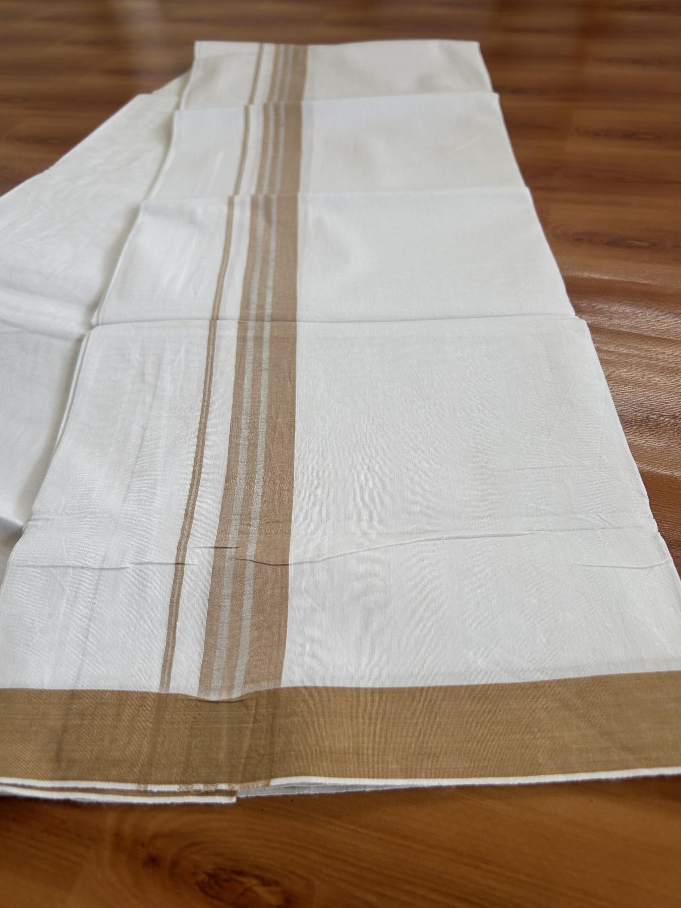 Single Mundu/Dhoti - Pure White - 29% Discount !! KaithariKada Balaramapuram 100% Cotton - Twisted 60s Thread -1 Inch Silver Kasav & Brownish Peach Shaded Striped Kara (2 meter / 4 muzham) - 38 KK5393 GL