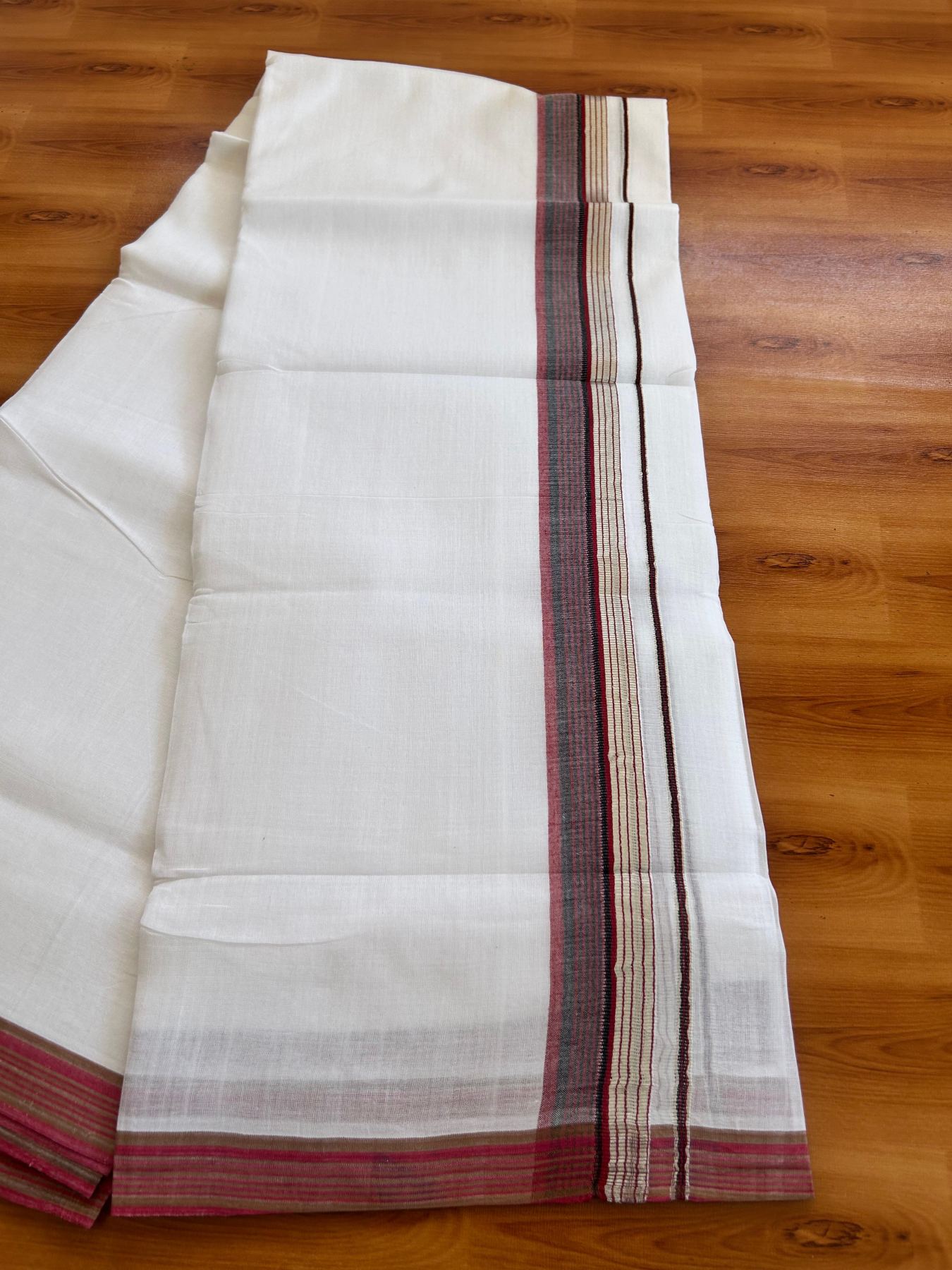 Double Pure White 25% Discount ! KaithariKada Handloom Millpaav- Kerala Handloom - 100% Pure Cotton - 100x90 - 1.75 Inch Silver Kasav Maroon & Black Kara 3.90 mtr (8.36 Muzham) - 20 KK5496 YAR
