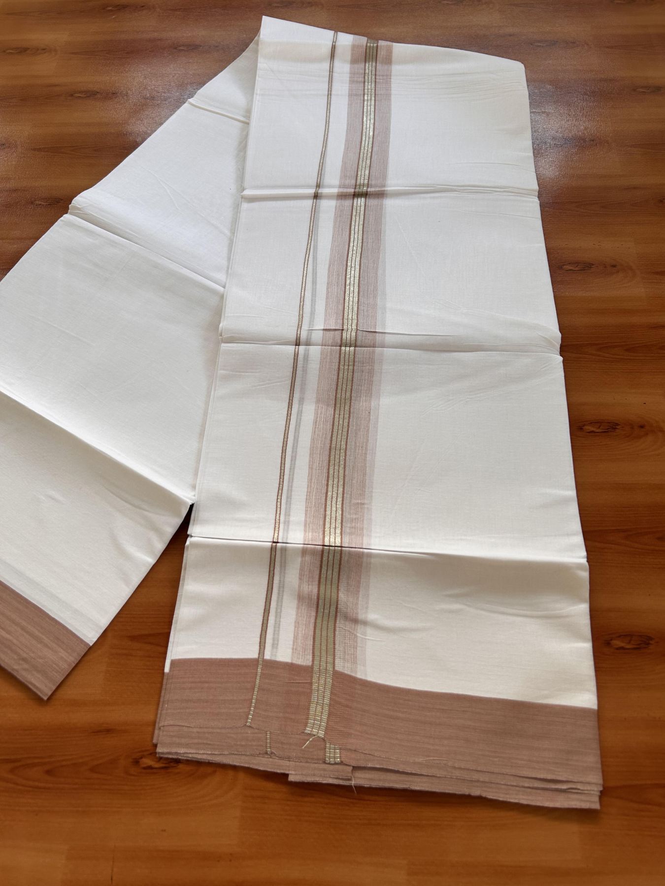 Pure White Double Mundu/Dhoti - 20% Discount ! Kaitharikada Balaramapuram 100% Cotton - 100x80 - 1.5 inch Silver Kasav & Peach Pestel Shaded Striped Kara 3.90 m (8 muzham) - 25 KK5432 PMC